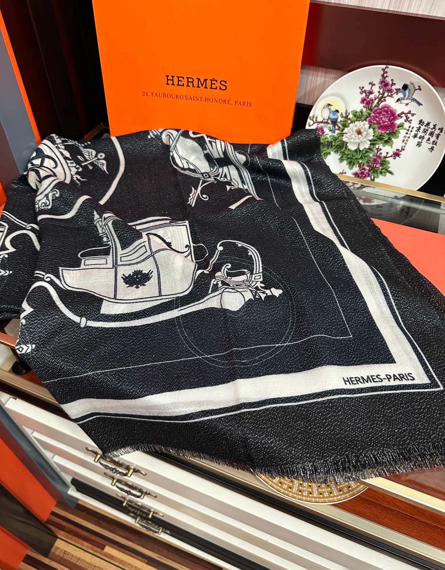 上新🔥 2080爱马士银丝最新款[吃瓜]女人们必备款[礼物]闪闪发光[咖啡]顶级设计太美了，真心赞👍【羊