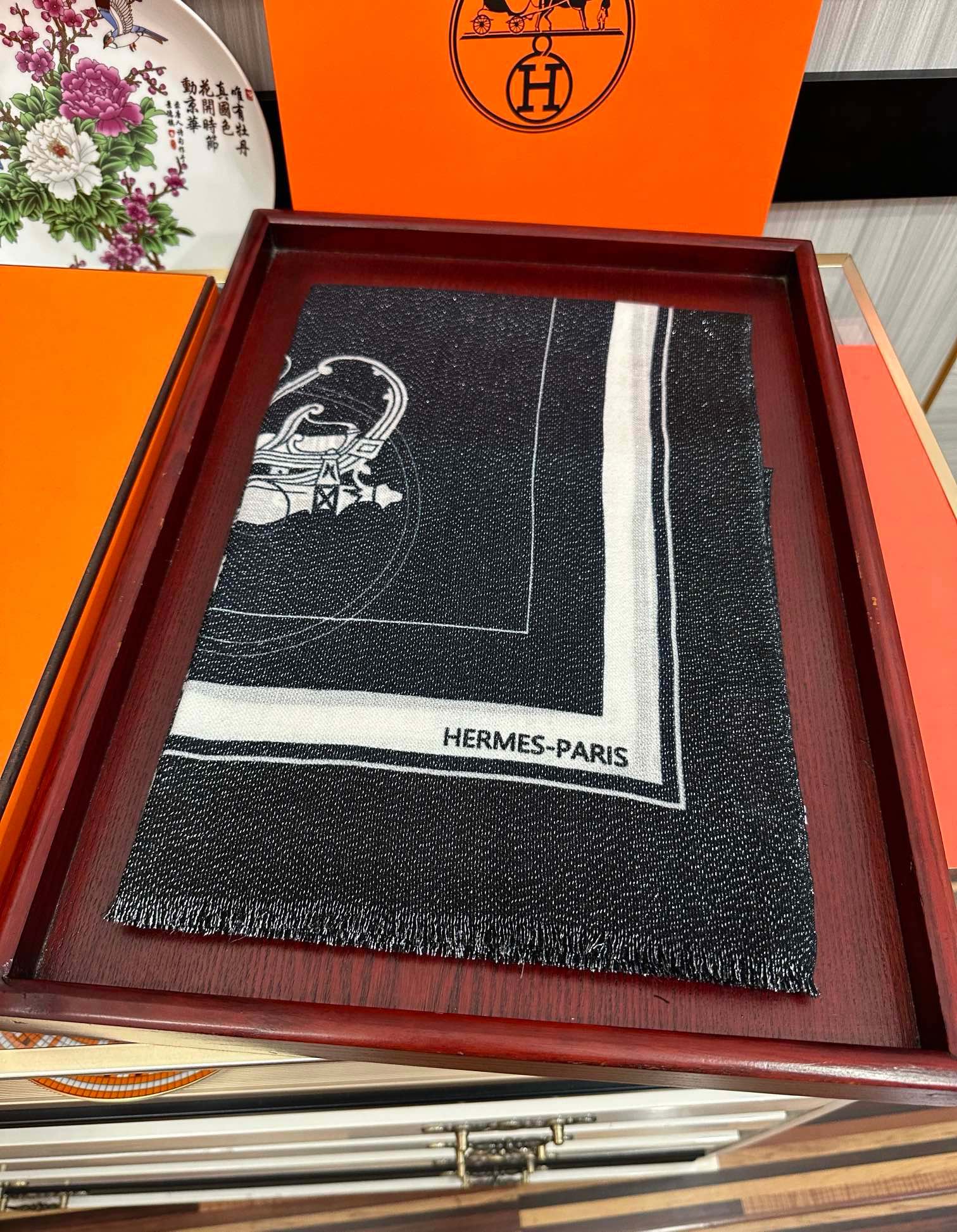 上新🔥 2080爱马士银丝最新款[吃瓜]女人们必备款[礼物]闪闪发光[咖啡]顶级设计太美了，真心赞👍【羊