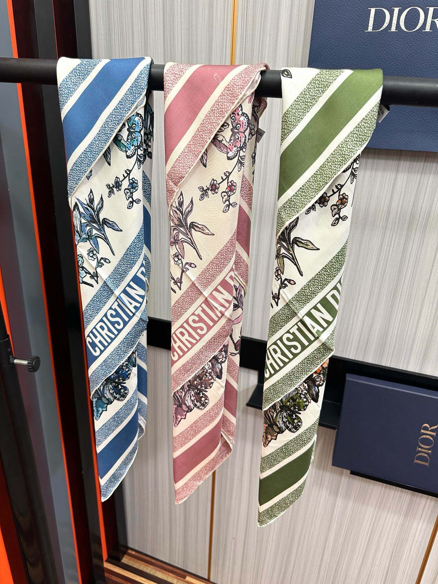 🔥 迪澳2025春夏季新款，太美了[玫瑰]买到都说好👍下手一定要快高端 大爱❤️女人尤物 货极少 四季都