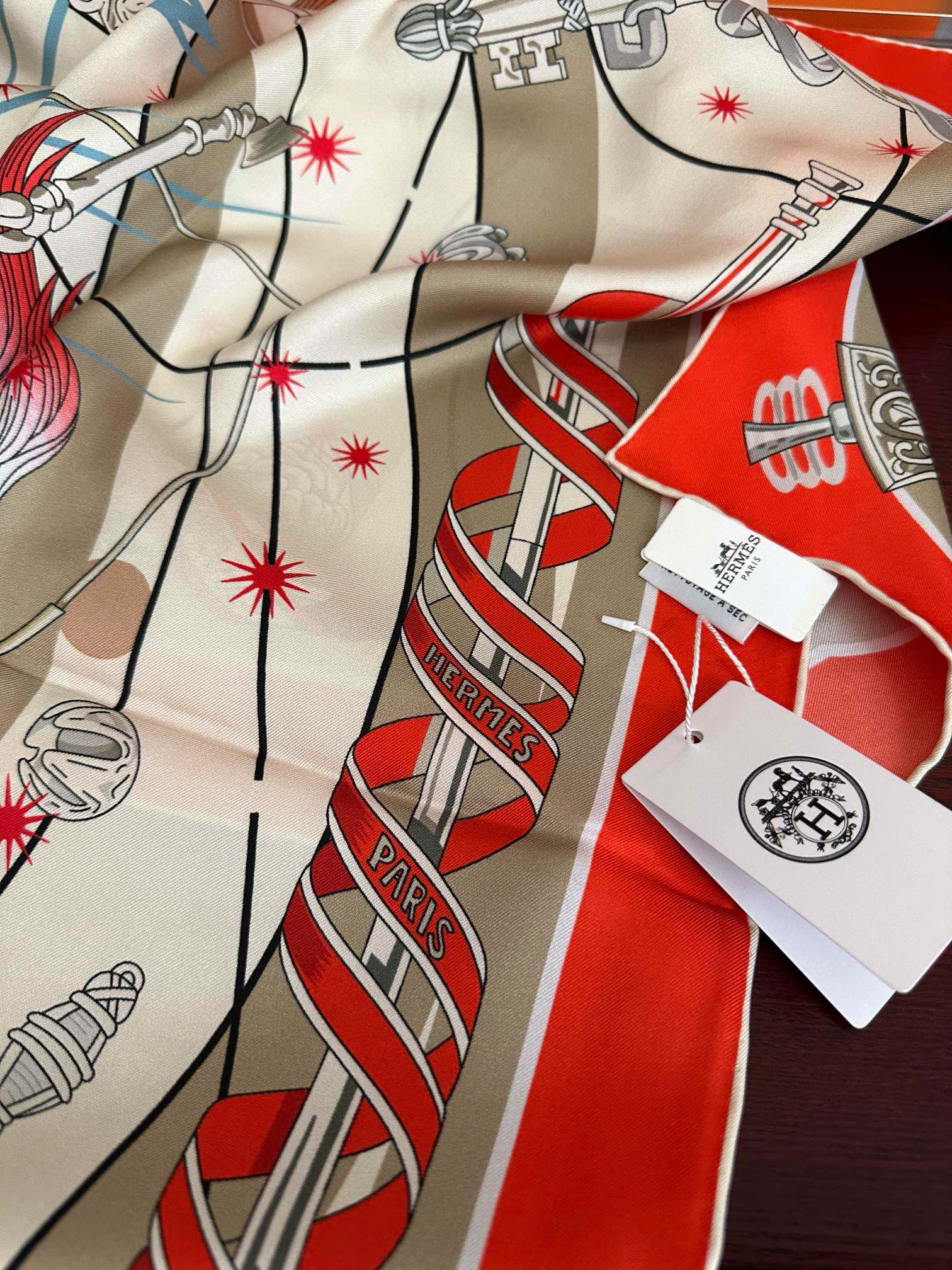 高版本🔥2080爱马仕【星辰合唱曲】90典藏方巾通过别致的经典色彩向原创设计致敬[太阳]作品未经重新诠释