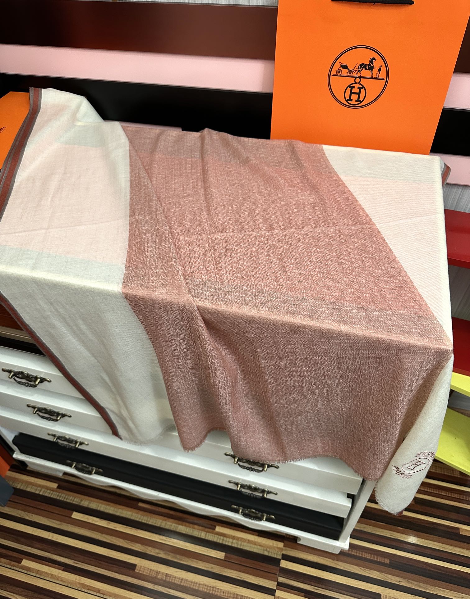 新款🔥2080爱马士🧣太美了[庆祝]万众瞩目经典版到货🎆最优质的年轻设计师推出的最新概念👓搭配调色纱染再