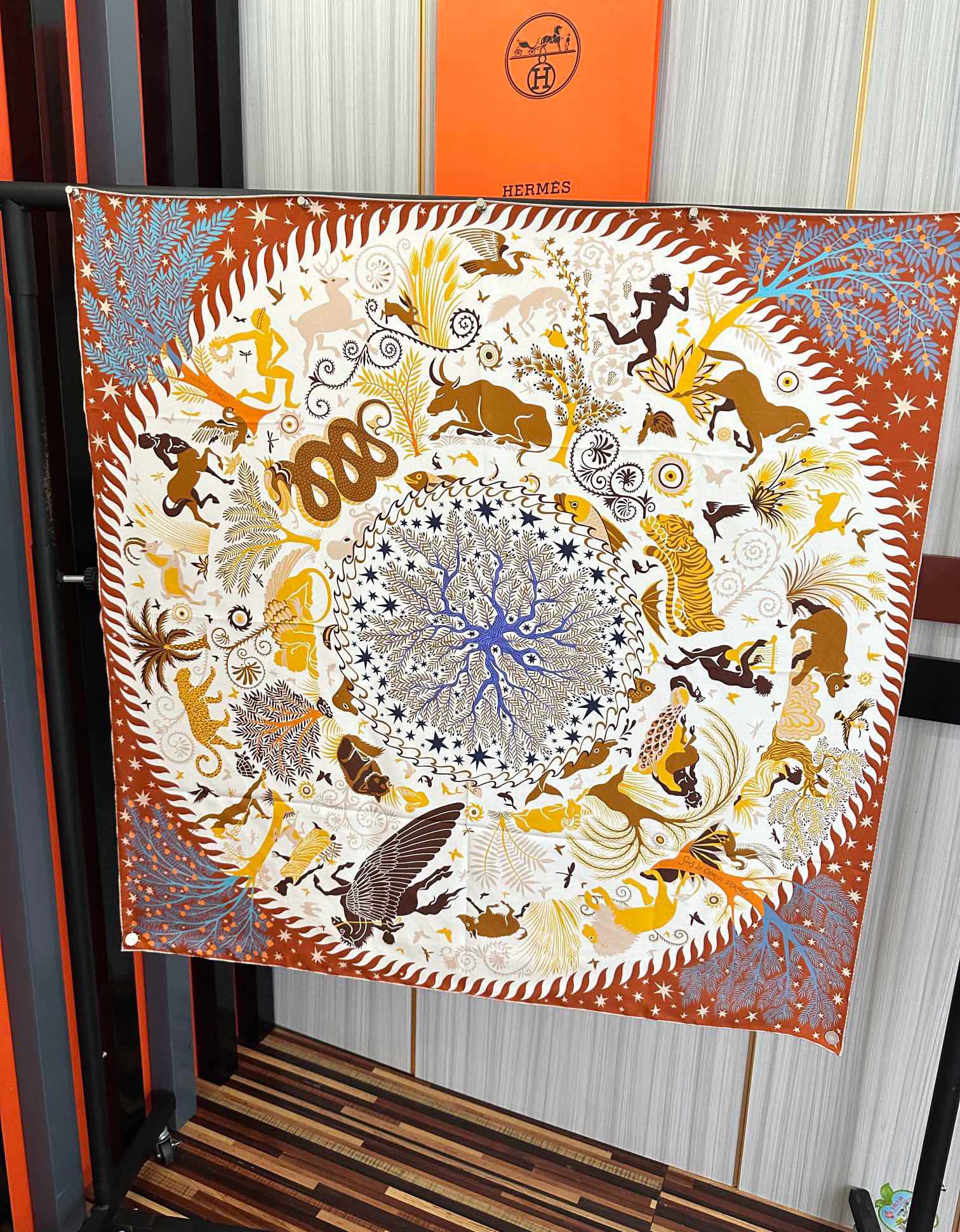 🔥高品质。H家2025新款【大自然动物图】大爱❤️女人尤物 货极少 四季都可以用‼️真心美的让人非常非常