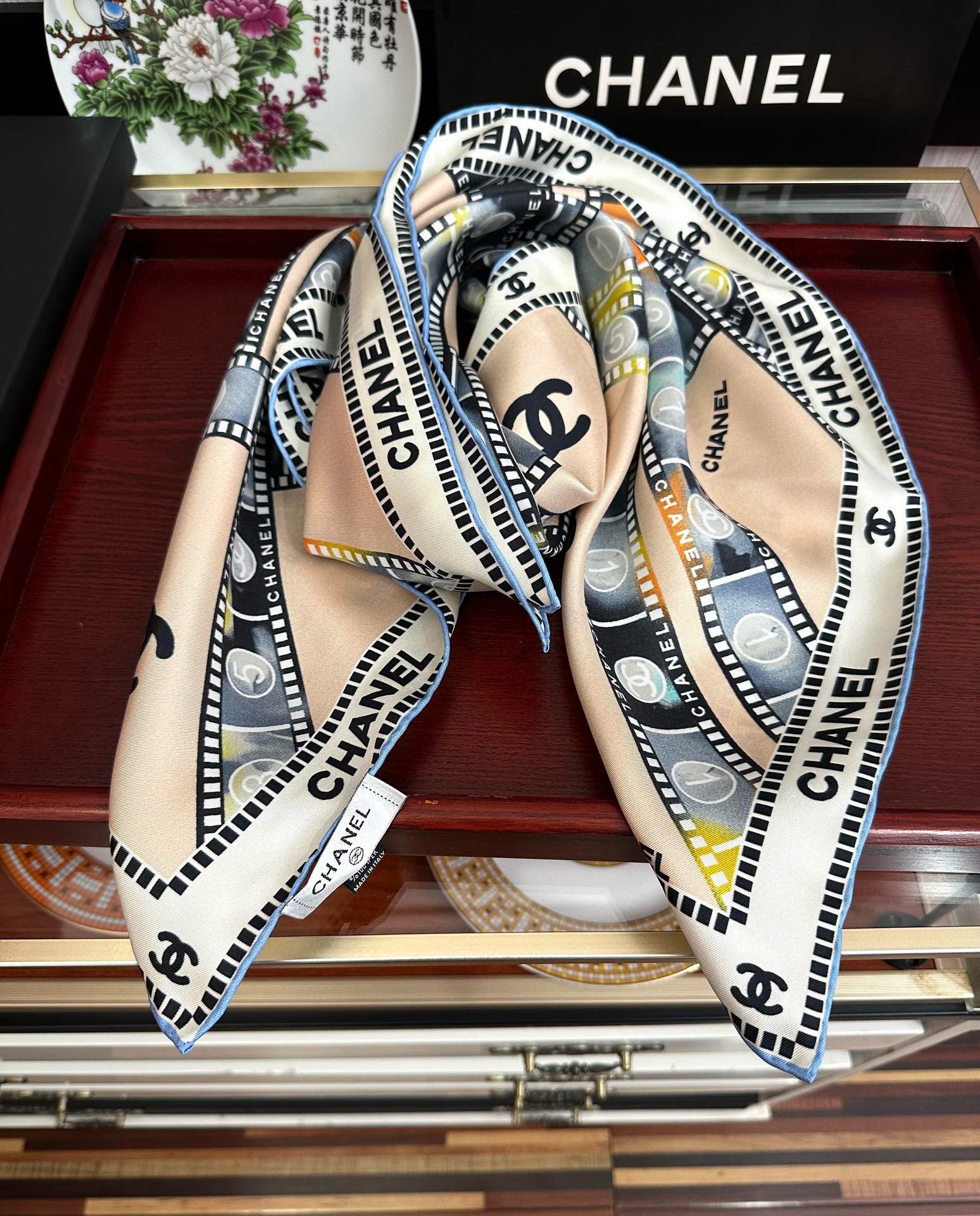 🔥𝐂𝐡𝐚𝐧𝐞𝐥 高品质【双面同色 电影胶卷🎞️】18姆米 原单品质[庆祝]今年第一款一眼心动的系列[玫瑰