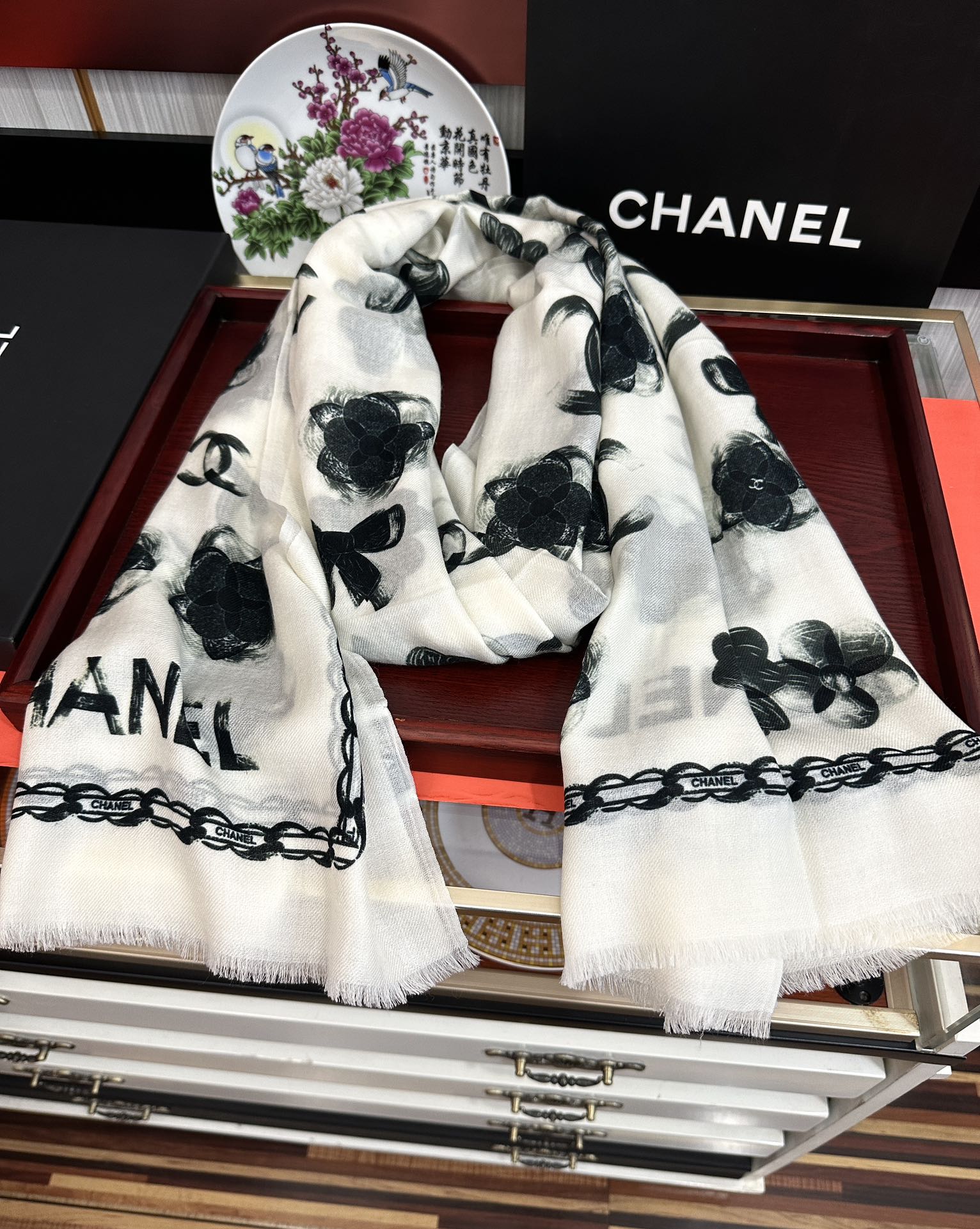 ❤️香奈儿 2025经典茶花优雅Coco风[礼物]~气质到骨子里[色]香奶奶新一季的面料超高级，真心超级