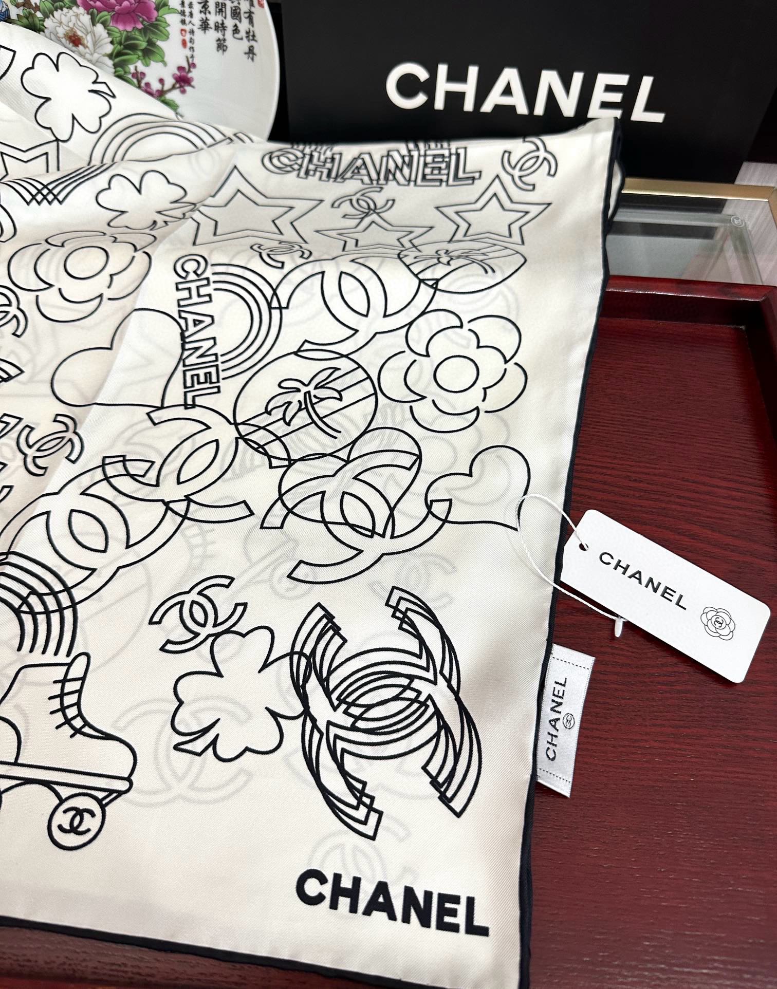 。香奈儿 专柜同步【双面同色】重磅推荐[色]真的超级爱的款式❤️Love,真情永在[得意]一条印有cha