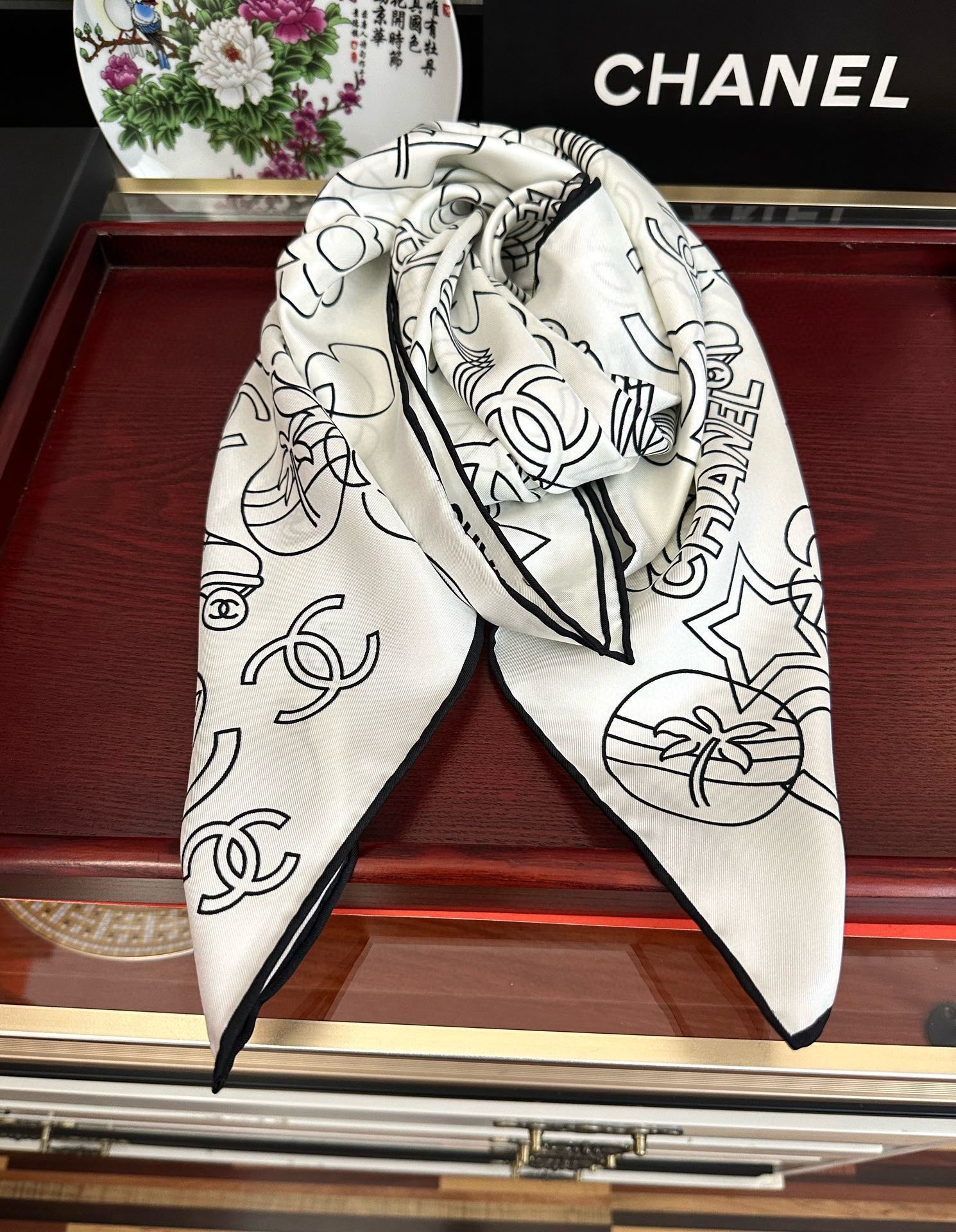 。香奈儿 专柜同步【双面同色】重磅推荐[色]真的超级爱的款式❤️Love,真情永在[得意]一条印有cha