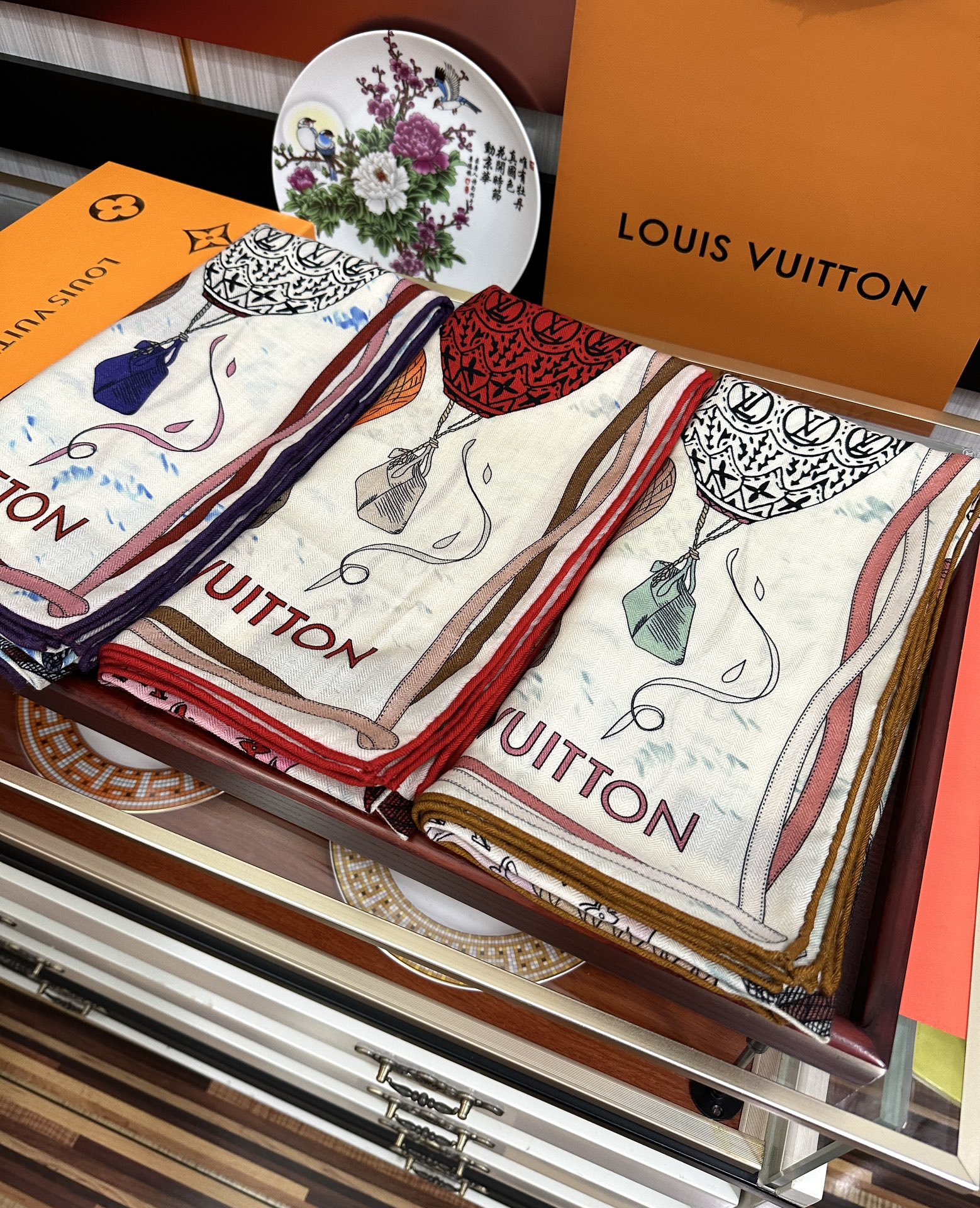 上新❤️LV 2025【双面同色热气球🎈】经典优雅[礼物]~气质到骨子里[色]新一季的面料超高级，真心超