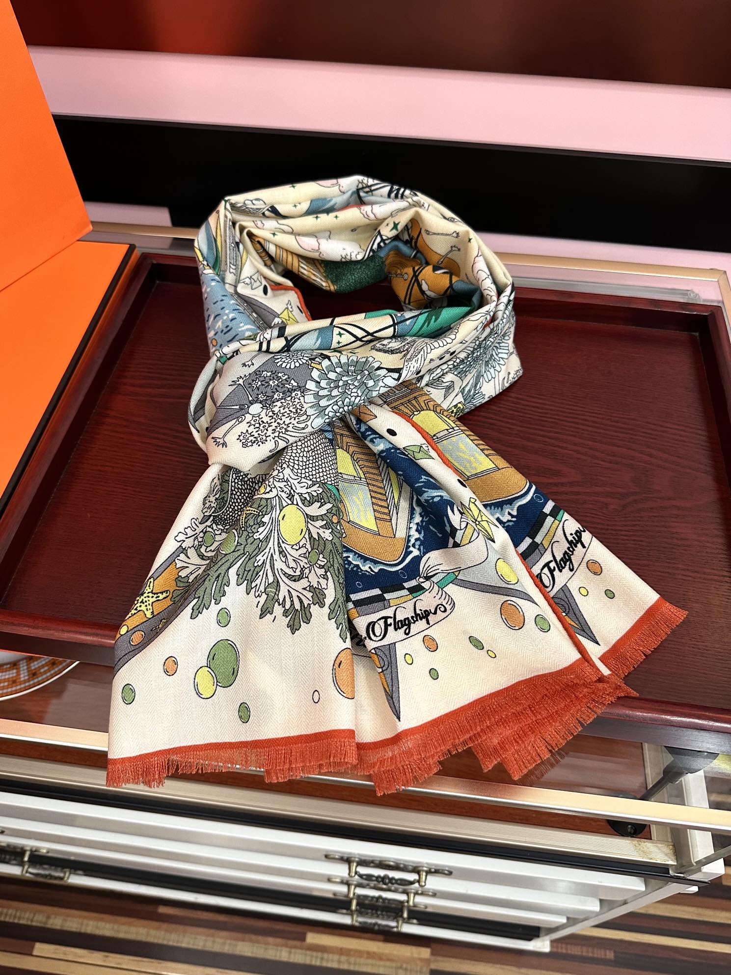 。 新款爱马仕。双面同色【一帆风顺】太美了[吃瓜]下手一定要快[嘴唇]四季都可以用[勾引]真心美的让人非