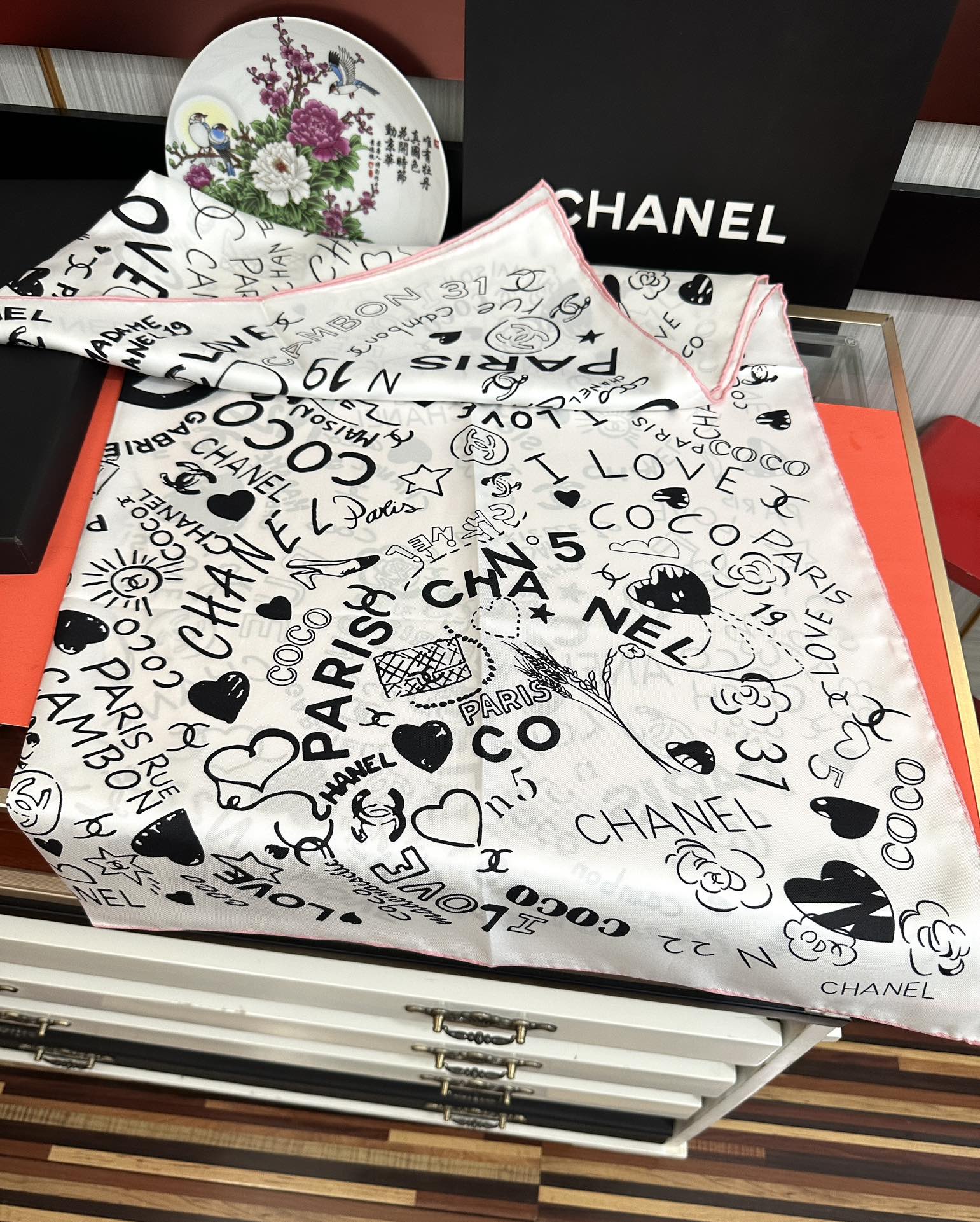 。香奈儿【18mm双面同色】浪漫爱情重磅推荐[色]真的超级爱的款式❤️Love,真情永在[得意]一条印有