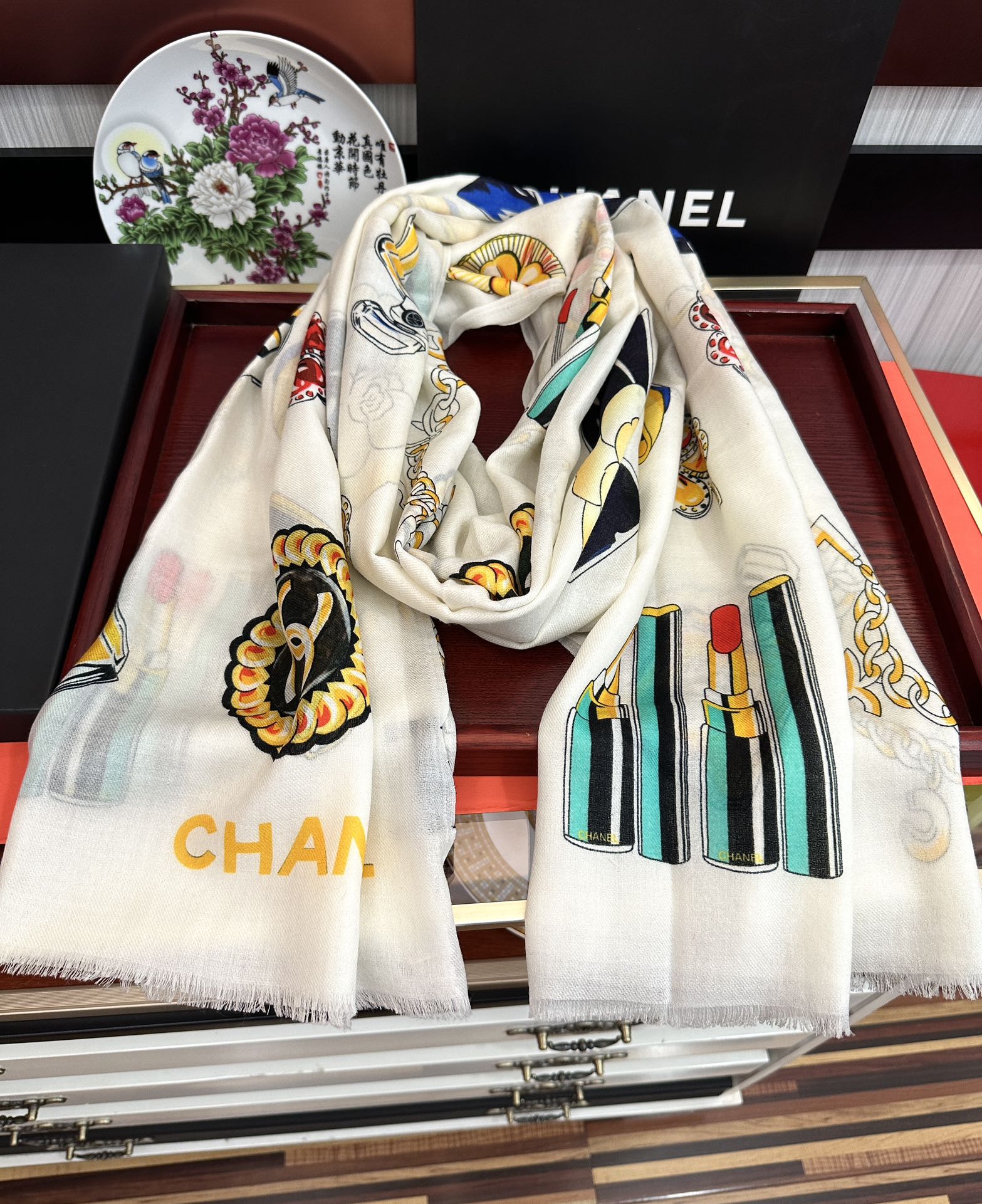 太美了2025小香最新款‼️真心赞👍【双c面戒指绒长巾】😘💍实物真心美 🎀披肩配以印花💓💃🏻无论设计喷绘