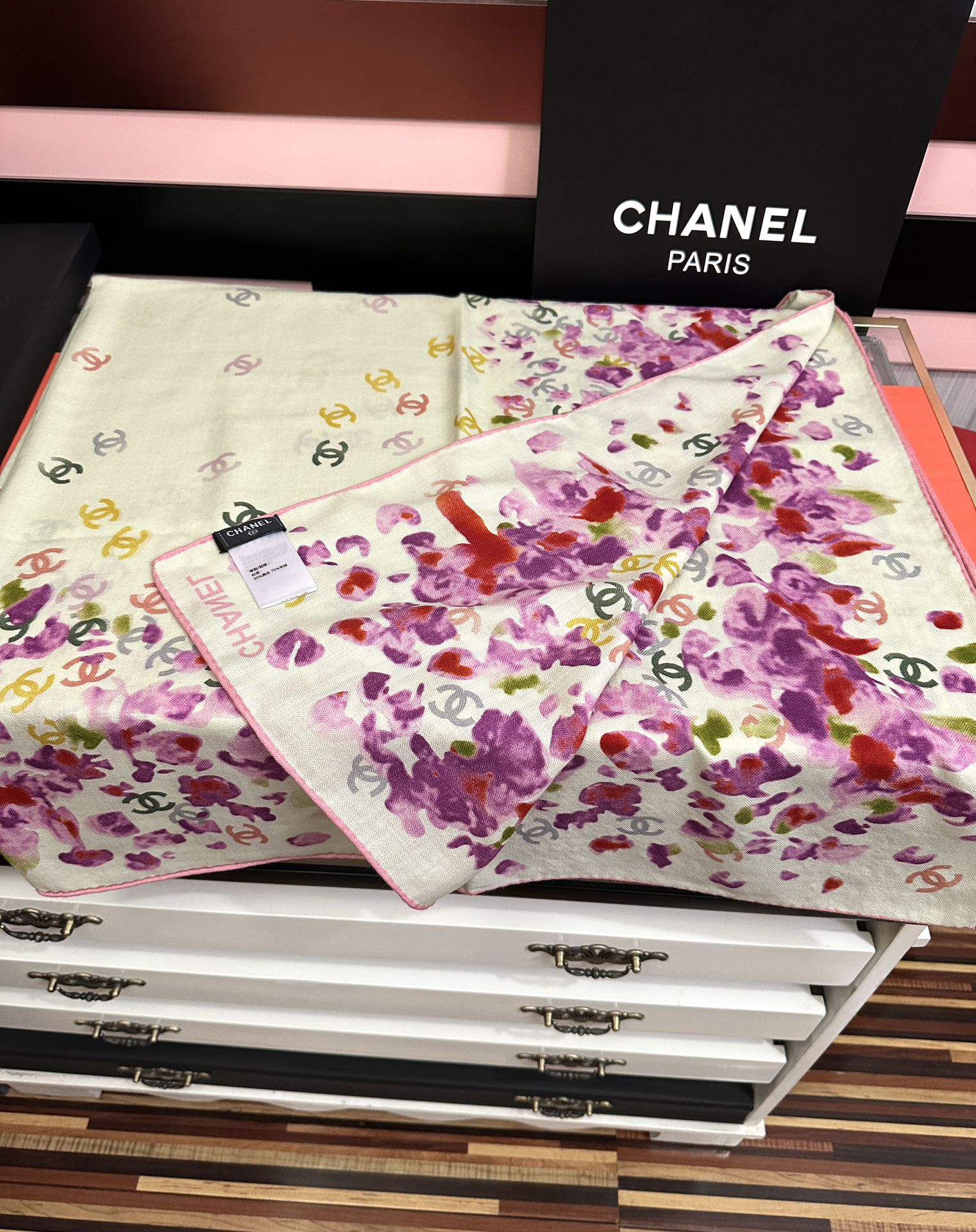 ❤️香奈儿 【2025双面同色印花】太美了[發]经典茶花帽子🎩设计优雅风[礼物]~气质到骨子里[色]香奶