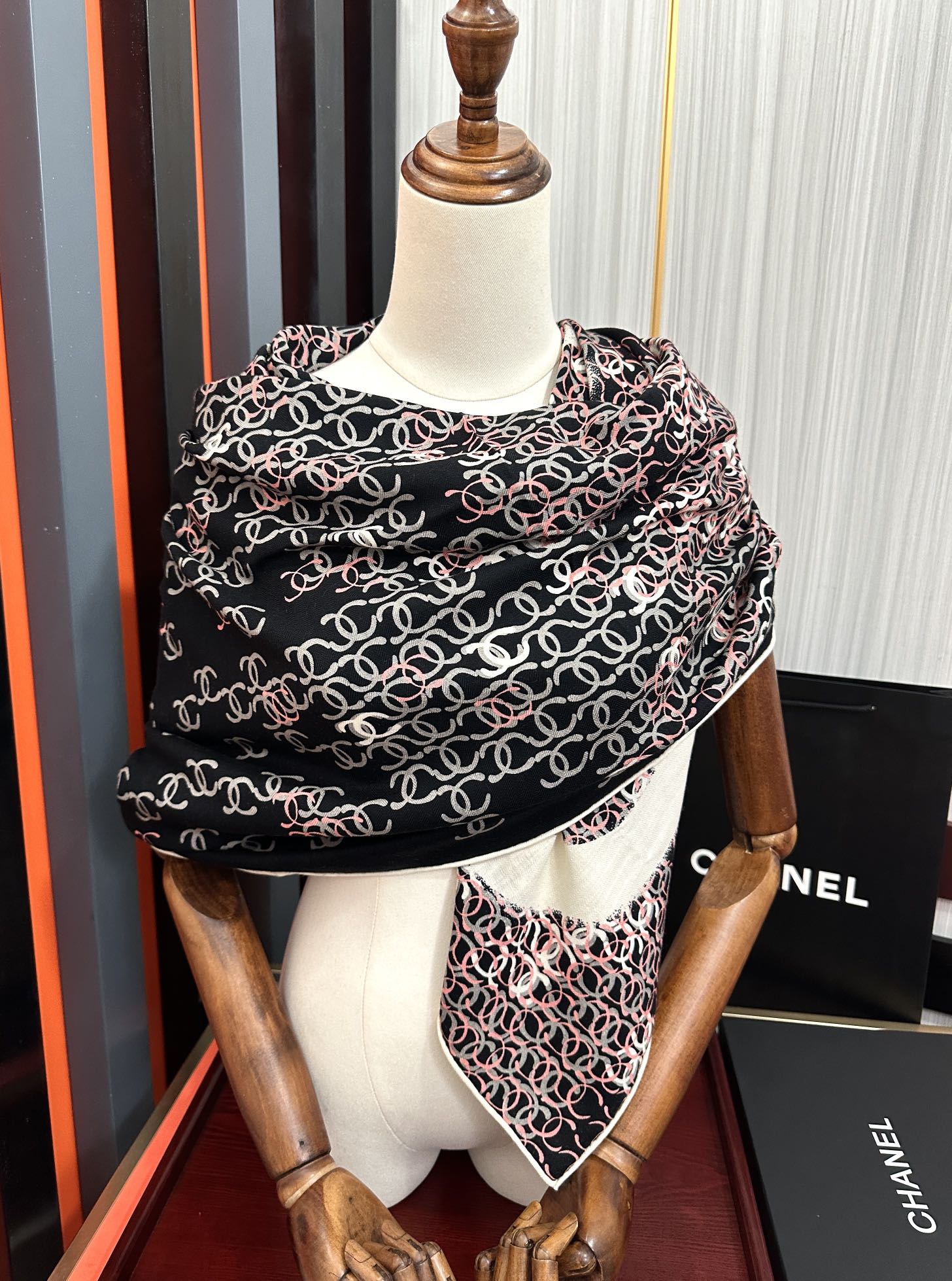 新款。香奈儿 2025【双面同色】永远经典双C优雅Coco风[礼物]~气质到骨子里[色]香奶奶新一季的面