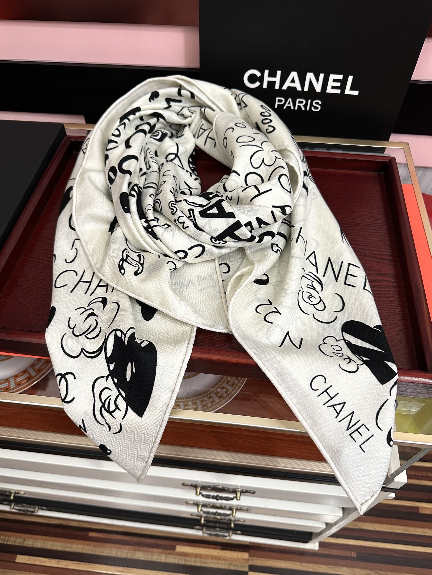 ❤️新款2025 香奈儿 ZG同步【涂鸦印花系列】 太美了 [發]经典茶花帽子🎩设计优雅风[礼物]~气质