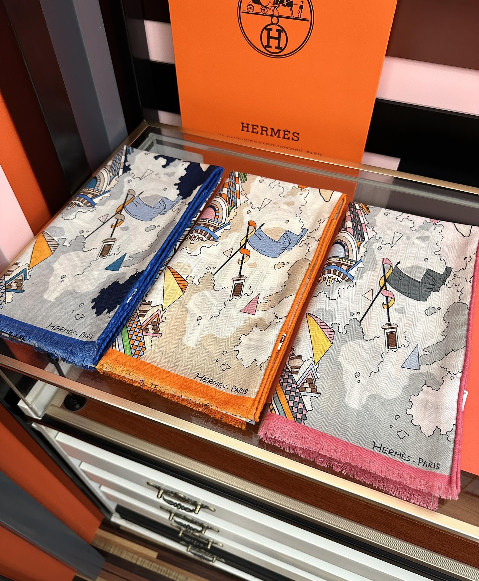 。 新款 爱马仕。2010【双面同色】ZG同步 太美了[吃瓜]下手一定要快[嘴唇]四季都可以用[勾引]真