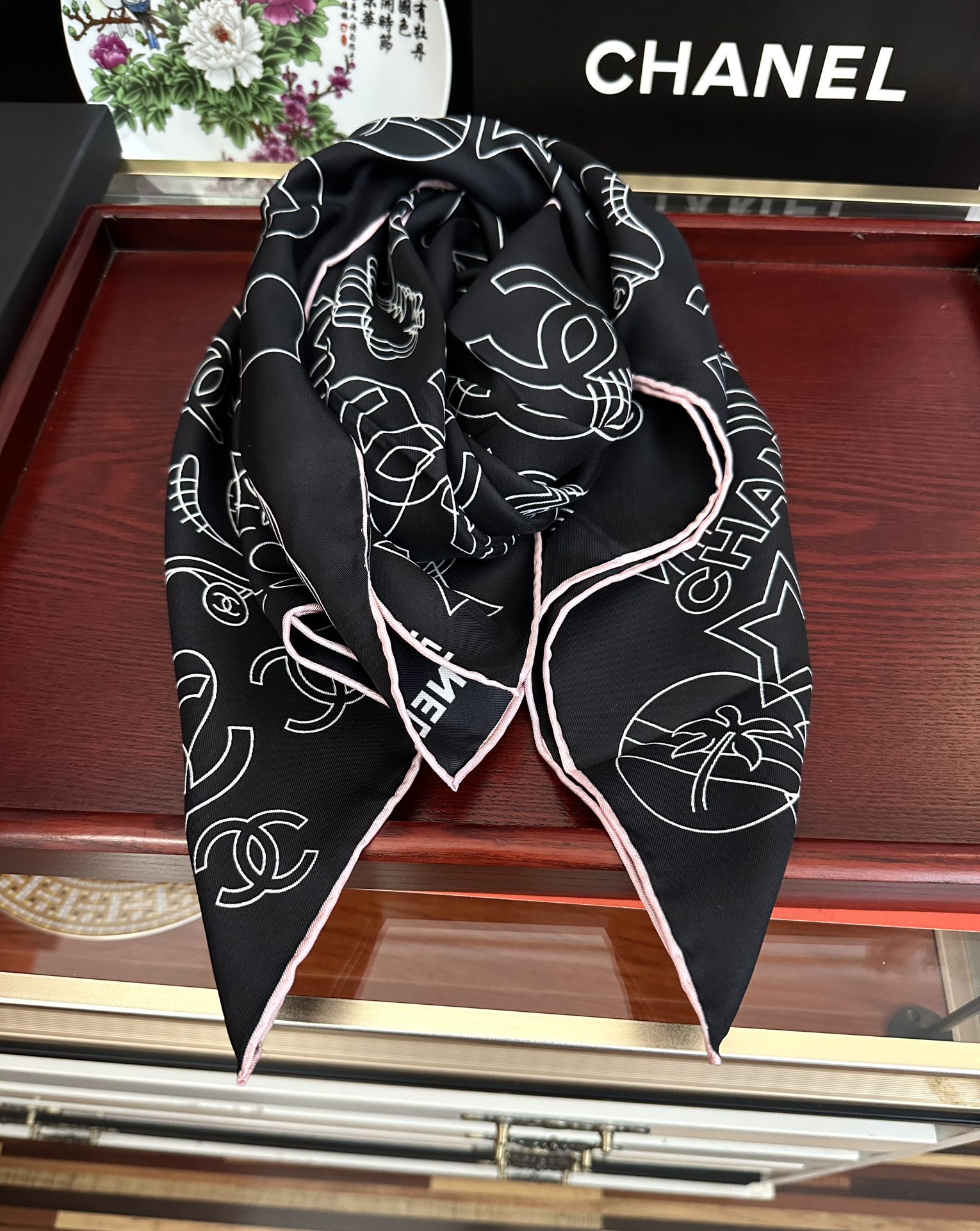 。香奈儿 专柜同步【双面同色】重磅推荐[色]真的超级爱的款式❤️Love,真情永在[得意]一条印有cha