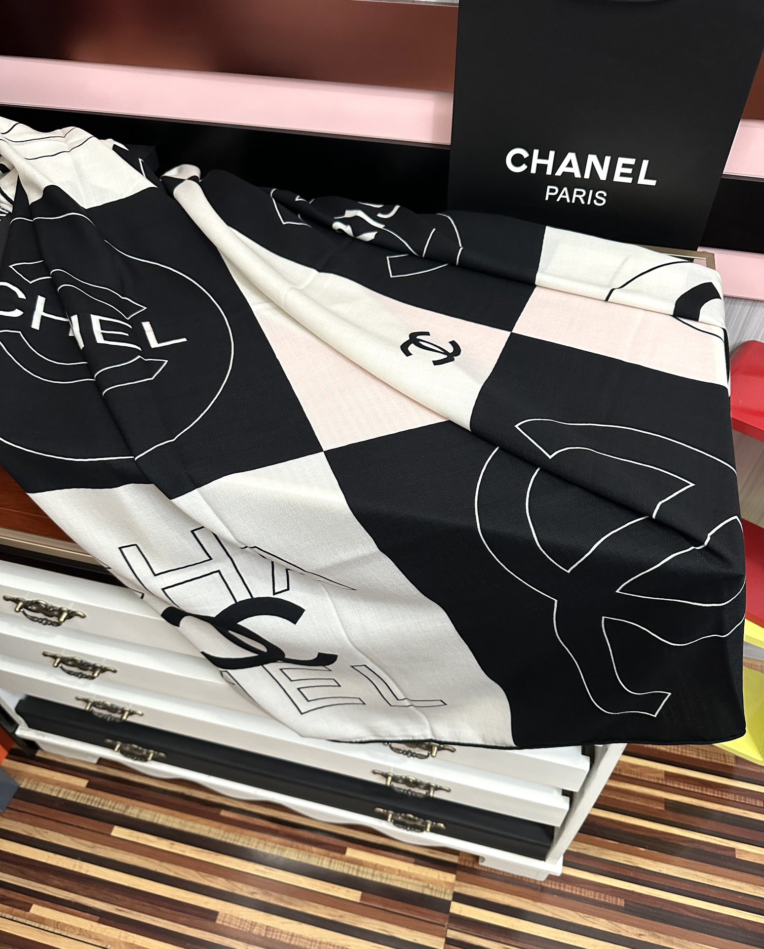 上新❤️2025 香奈儿 香奶奶永远都那么经典 太美了 【双面同色】大双C标志 设计优雅[礼物]~气质到