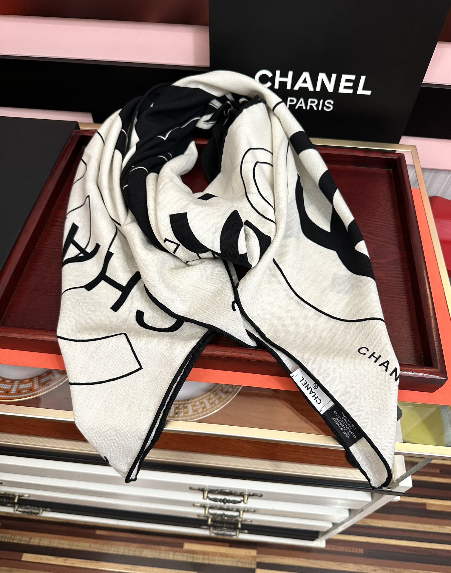 上新❤️2025 香奈儿 香奶奶永远都那么经典 太美了 【双面同色】大双C标志 设计优雅[礼物]~气质到