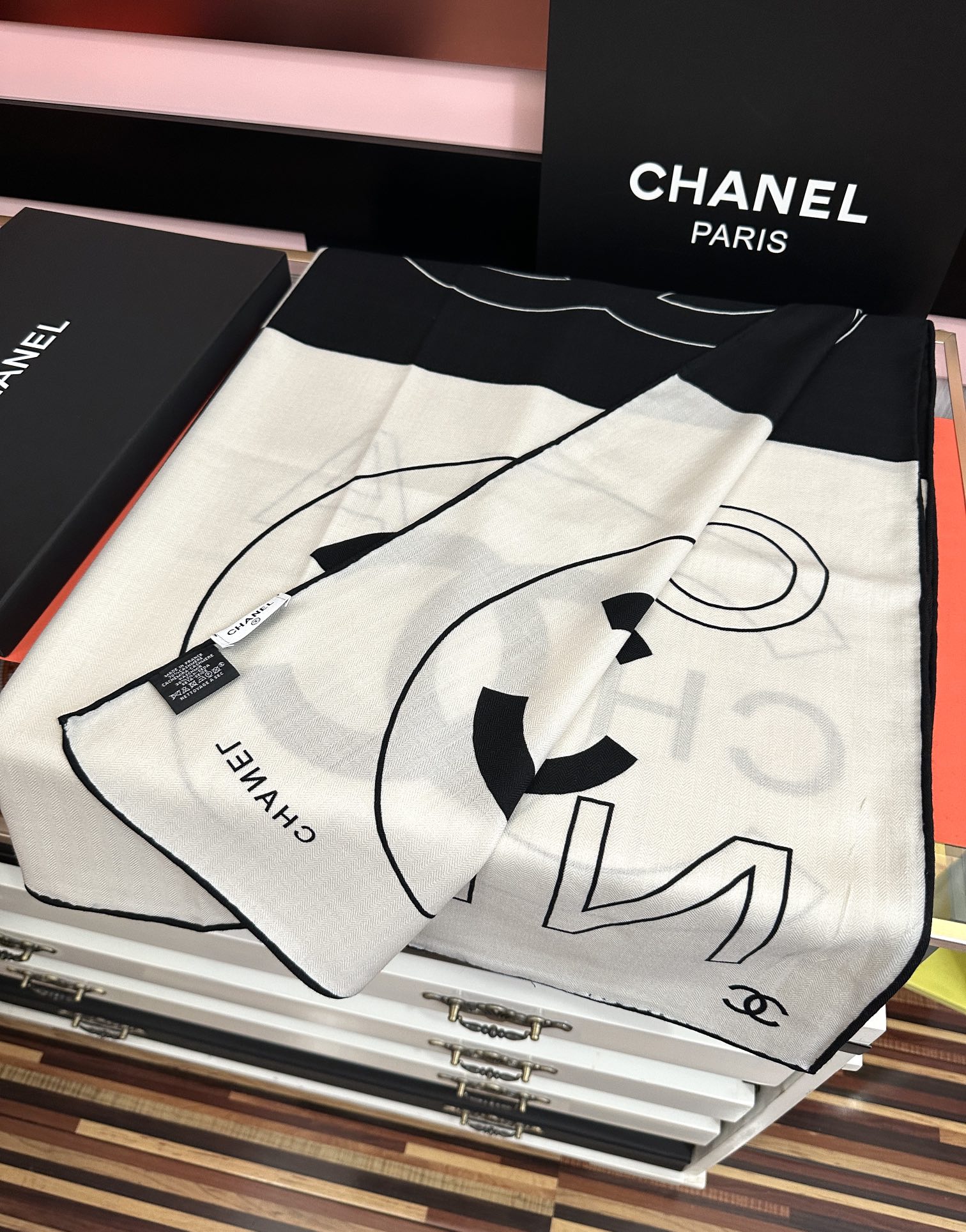 上新❤️2025 香奈儿 香奶奶永远都那么经典 太美了 【双面同色】大双C标志 设计优雅[礼物]~气质到