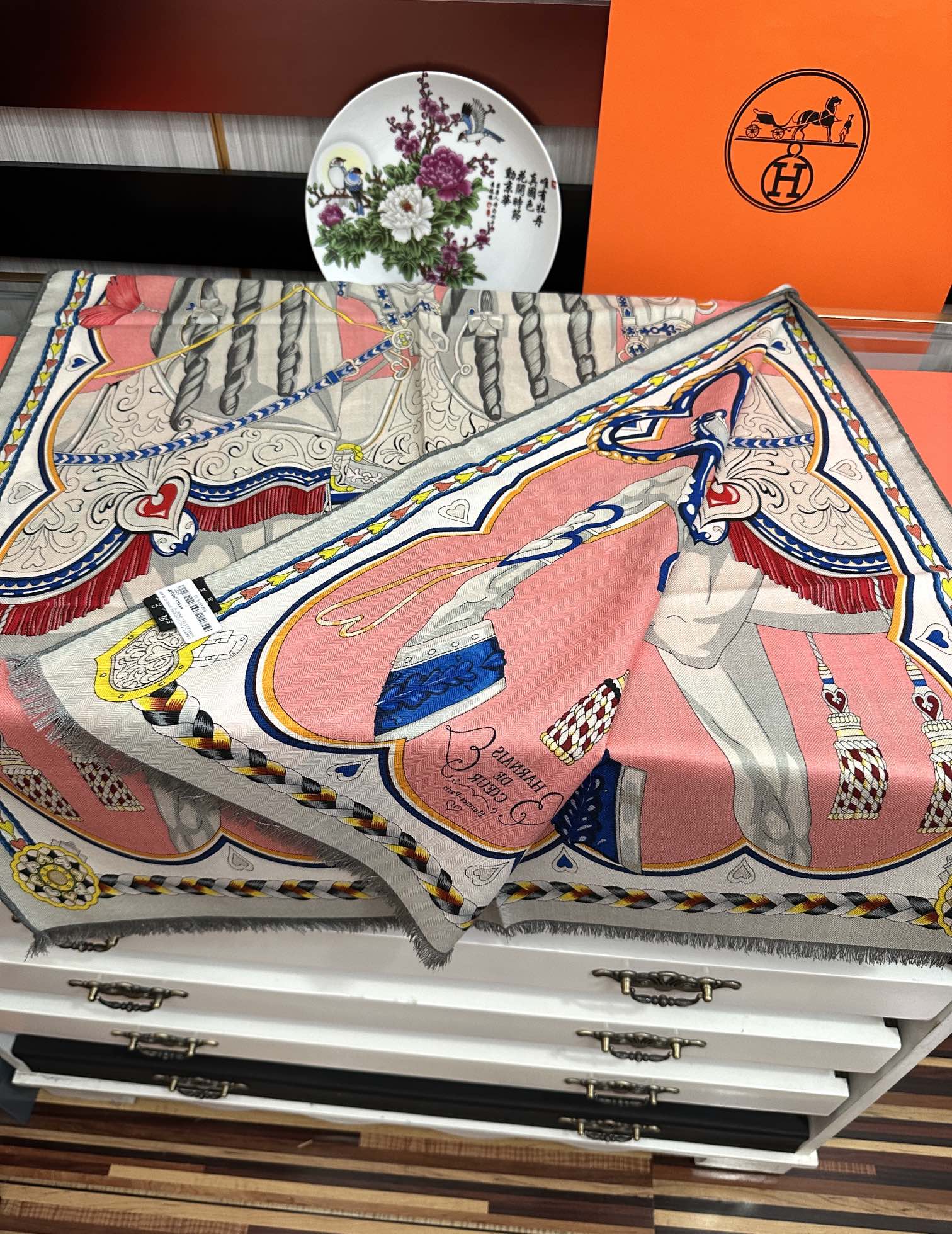 上新 2025 爱马仕。【双面同色骏马奔腾】太美了[吃瓜]下手一定要快[嘴唇]四季都可以用[勾引]真心美