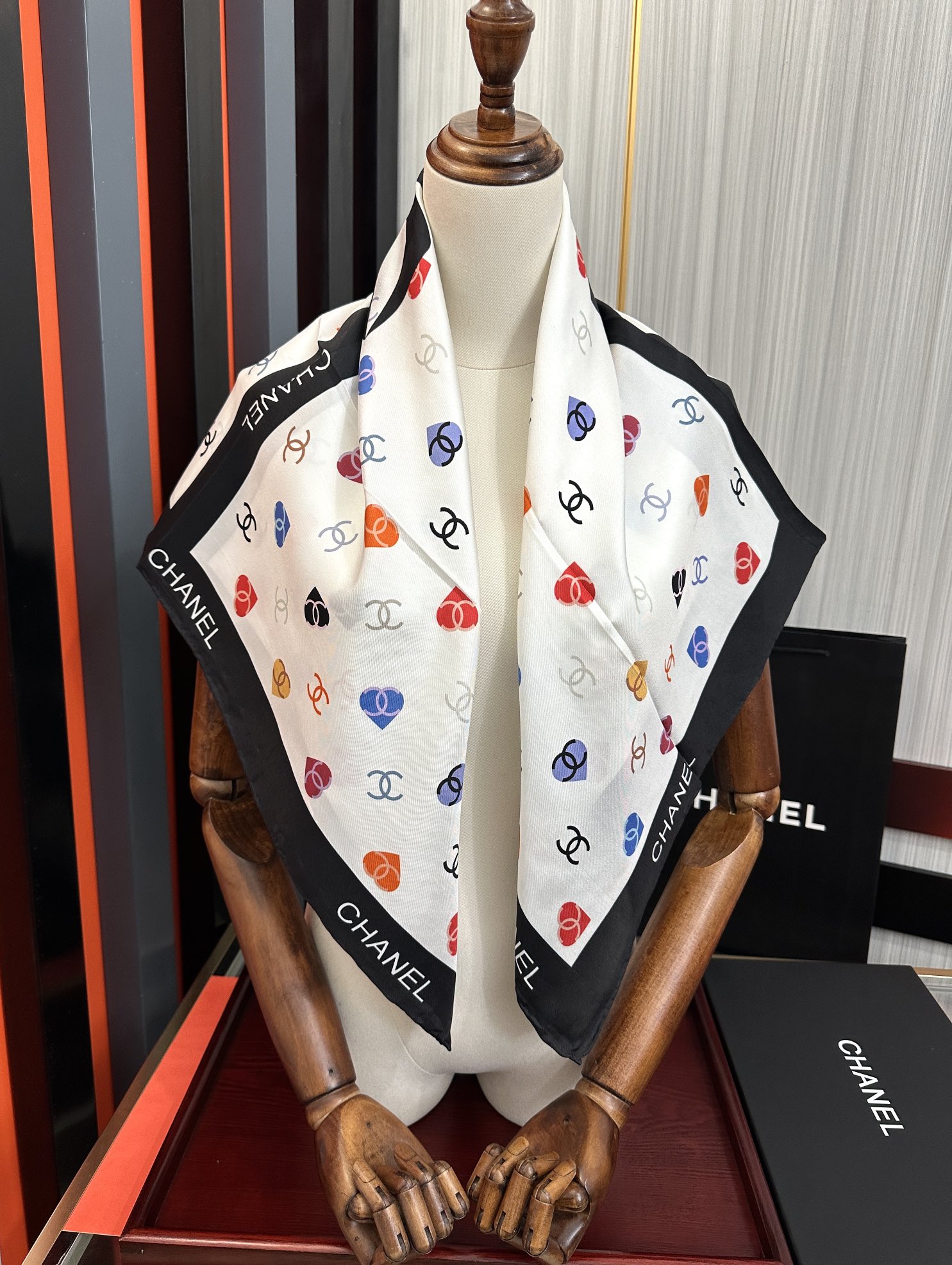 。上新小香2025【蝴蝶结】春夏季新款，太美了[玫瑰]买到都说好👍下手一定要快高端 大爱❤️女人尤物 货