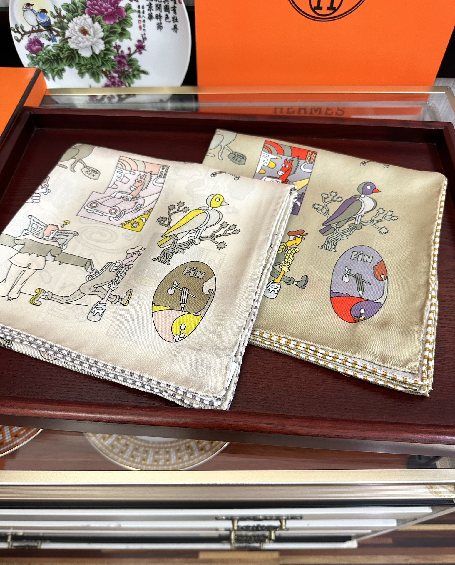 。高版本 爱马仕 官网同步 2025新款，精致手工卷边，买到都说好👍下手一定要快高端 大爱❤️女人尤物 