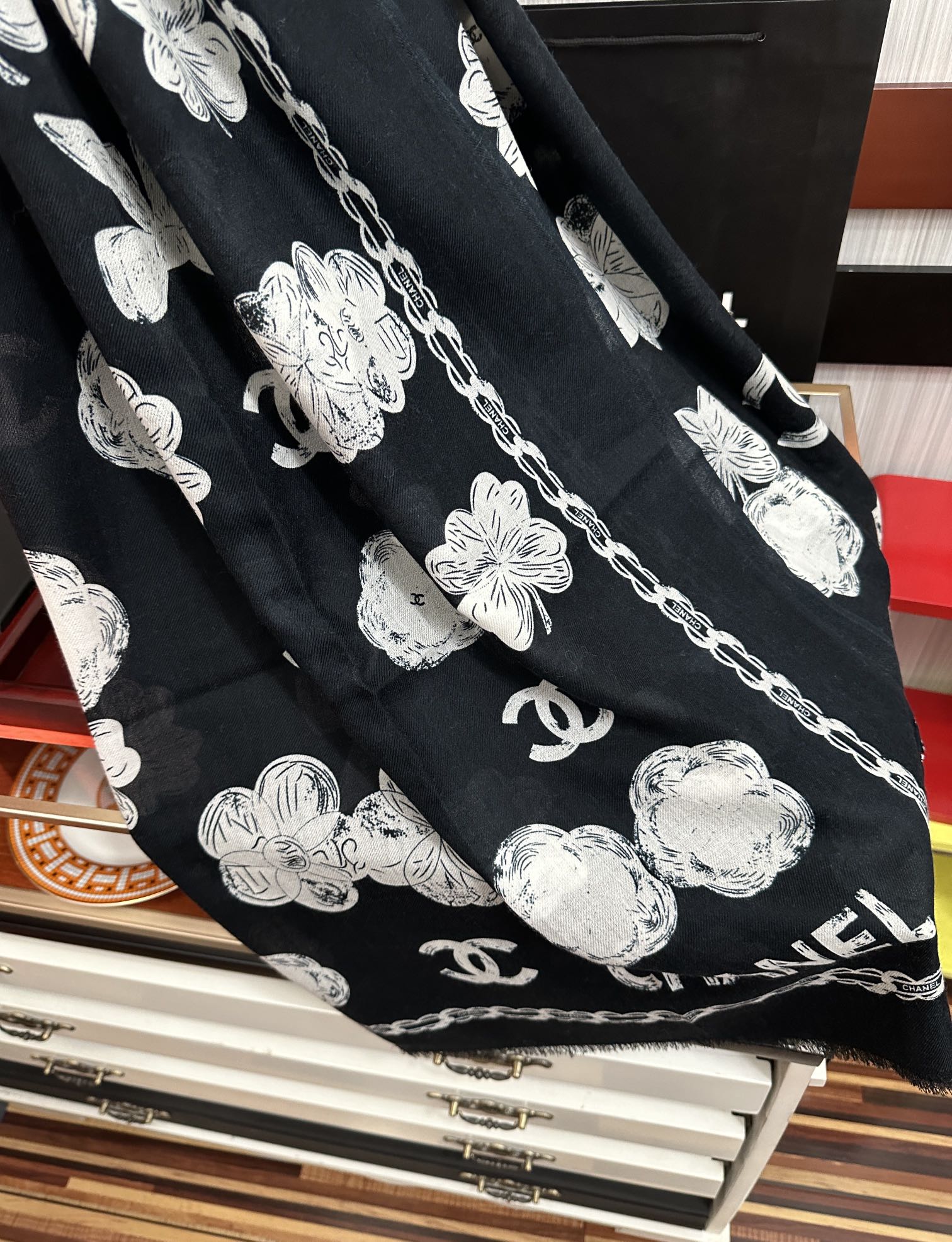 ❤️香奈儿 2025经典茶花优雅Coco风[礼物]~气质到骨子里[色]香奶奶新一季的面料超高级，真心超级