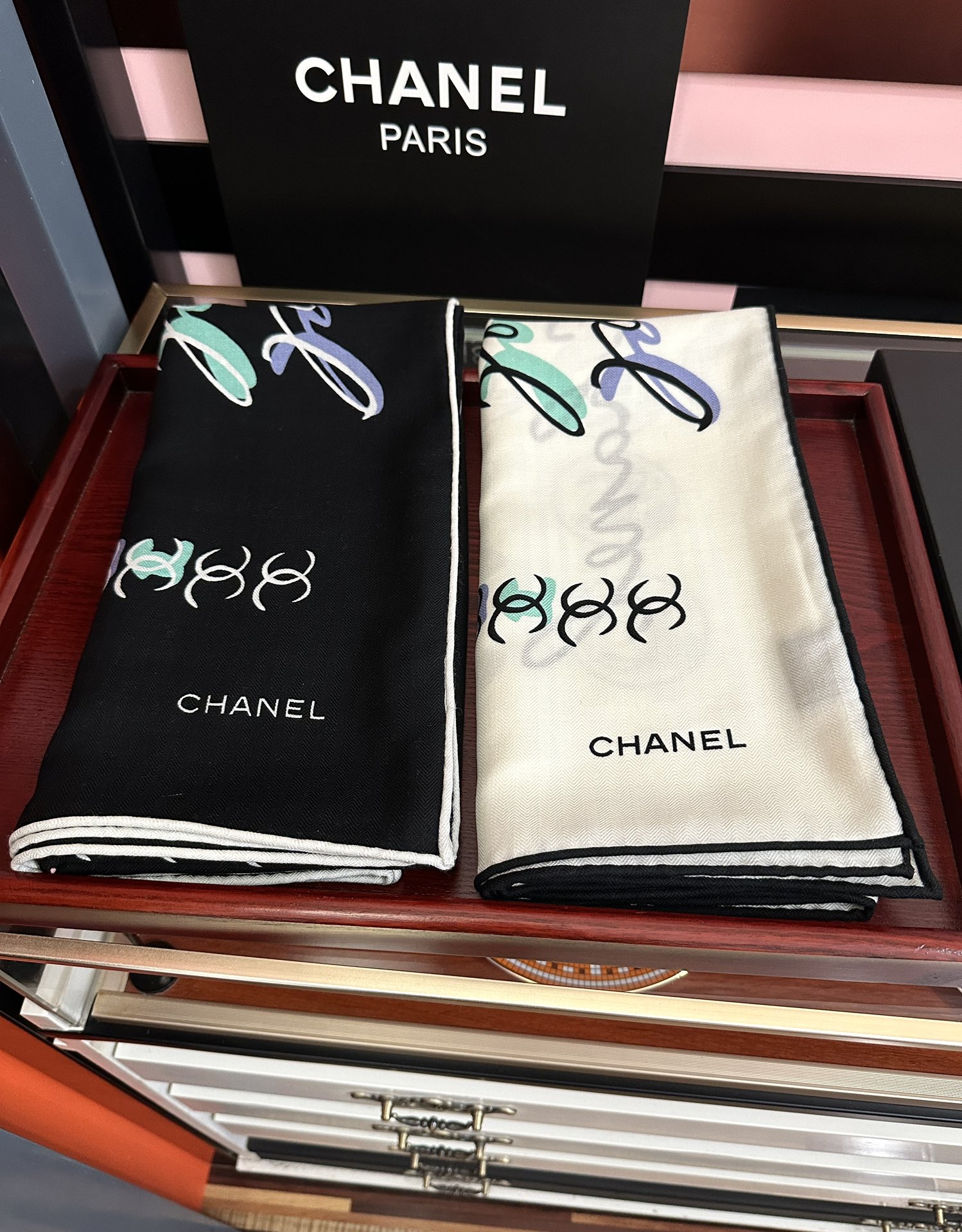 上新❤️ 2025香奈儿 太美了 【双面同色】[發]经典设计优雅风[礼物]~气质到骨子里[色]香奶奶新一