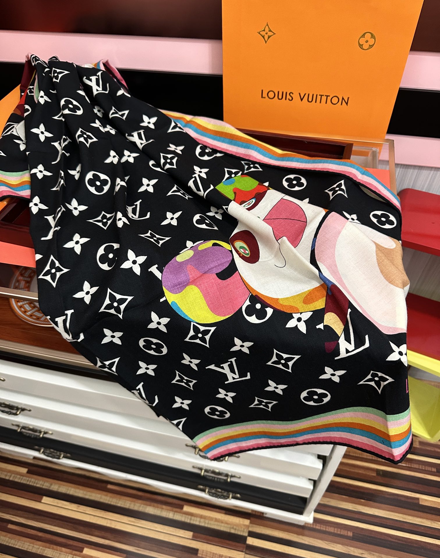 新款❤️LV 太美了ZG同步 【双面同色】今年最流行的花型 经典优雅[礼物]~气质到骨子里[色]新一季的