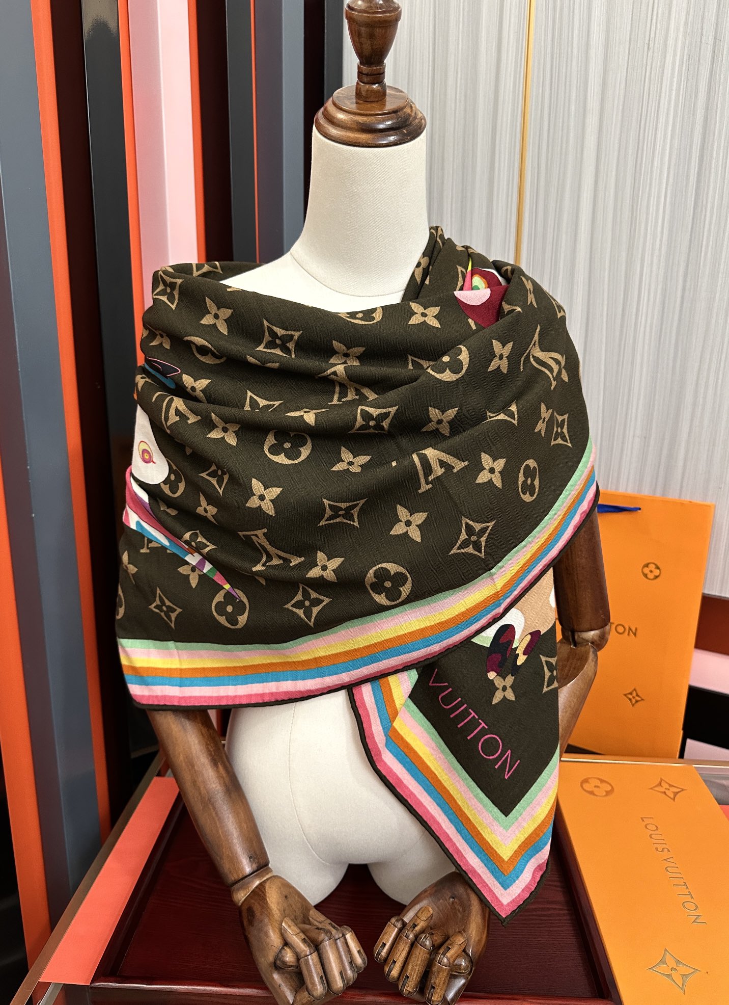 新款❤️LV 太美了ZG同步 【双面同色】今年最流行的花型 经典优雅[礼物]~气质到骨子里[色]新一季的