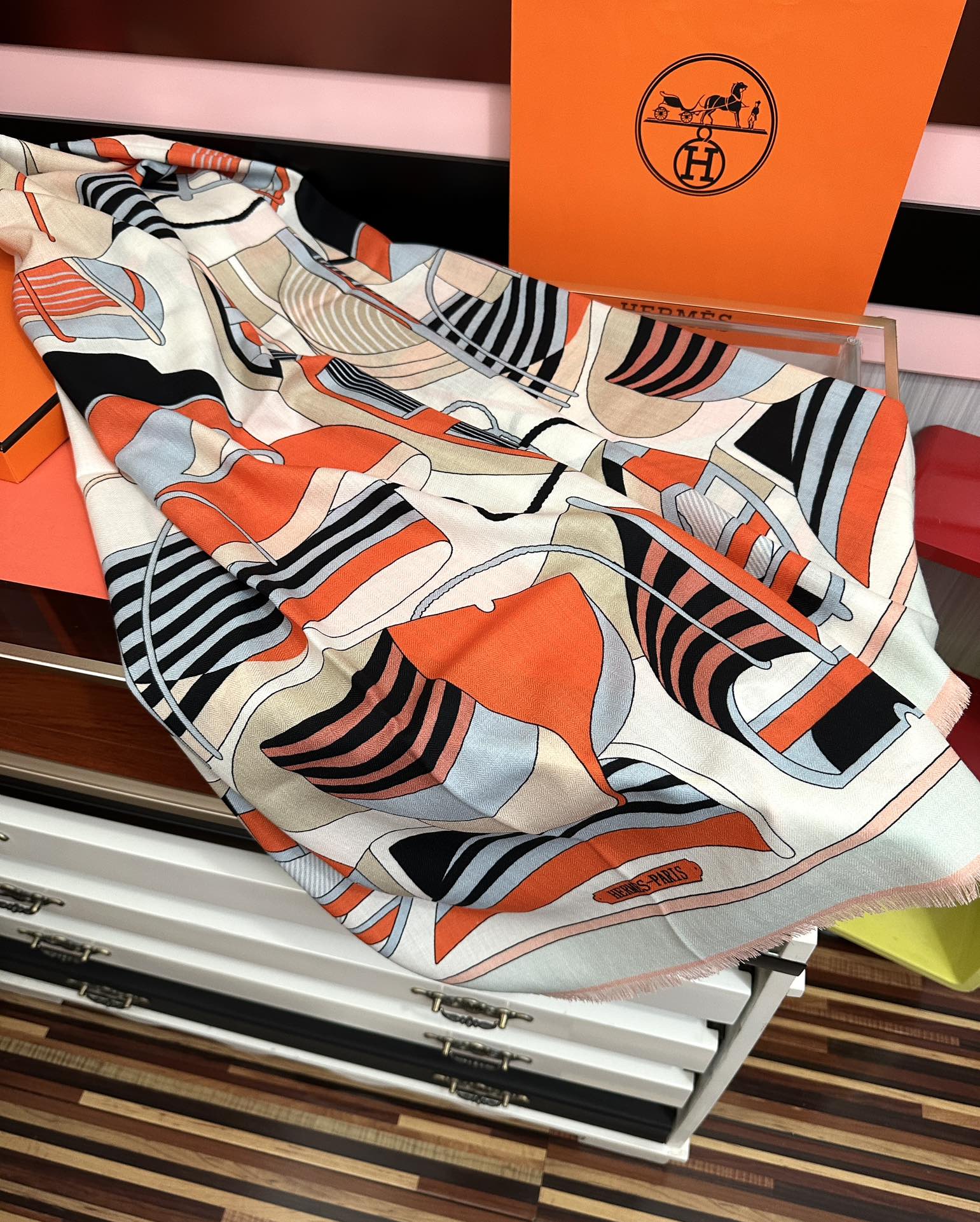 。 新款 爱马仕。ZG同步【双面同色】太美了[吃瓜]下手一定要快[嘴唇]四季都可以用[勾引]真心美的让人