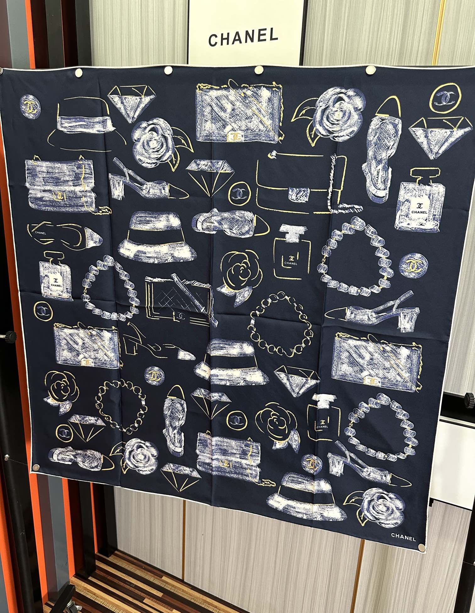 。新品 小香🌟太美了[庆祝]四季都可以用‼️真心美的让人非常非常心动 上身效果简直美翻了 品质非常完美👍