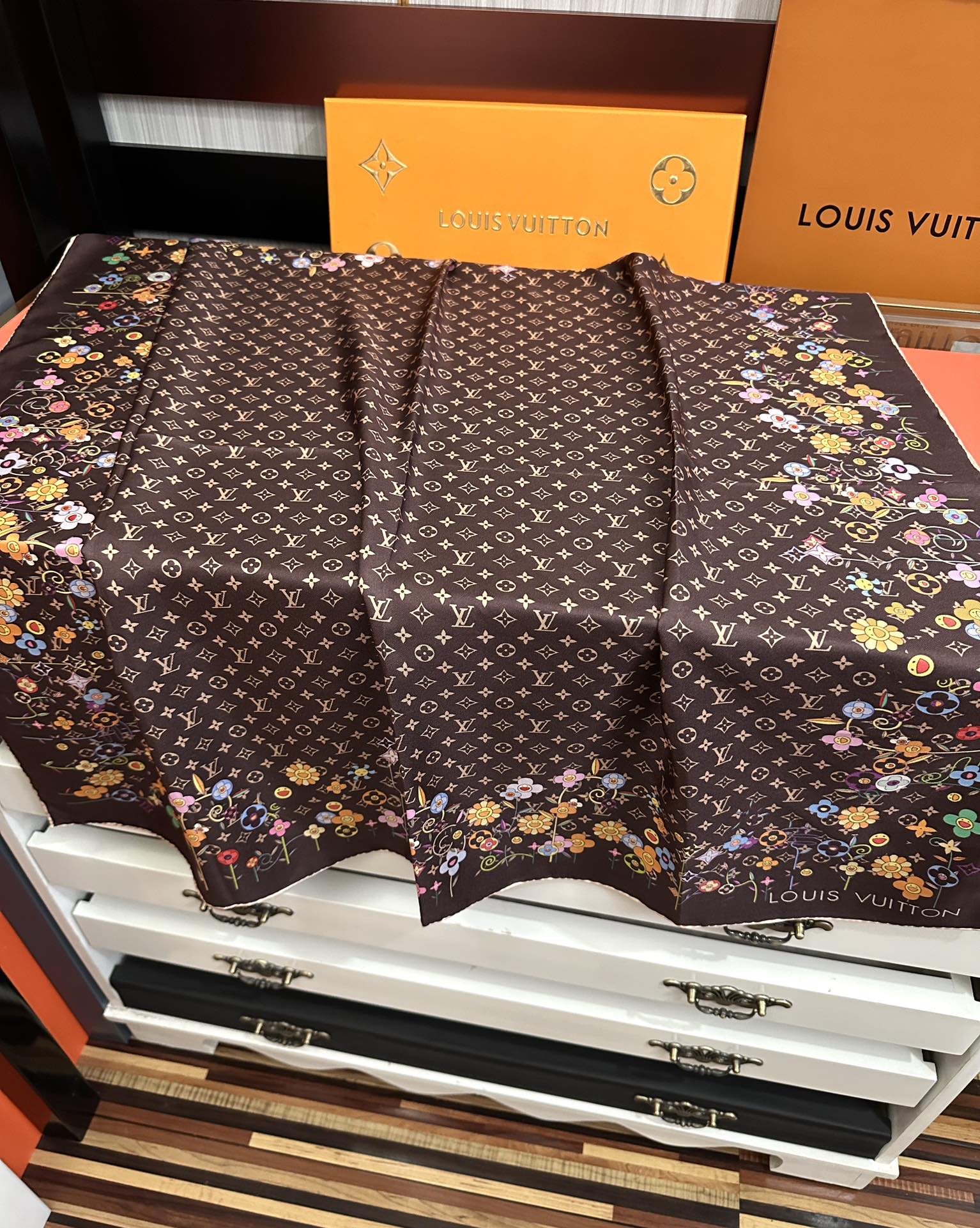 🔥高版本LV官网同步【双面同色】[庆祝]2025最新款“L家”通过别致的经典色彩向原创设计致敬[太阳]作