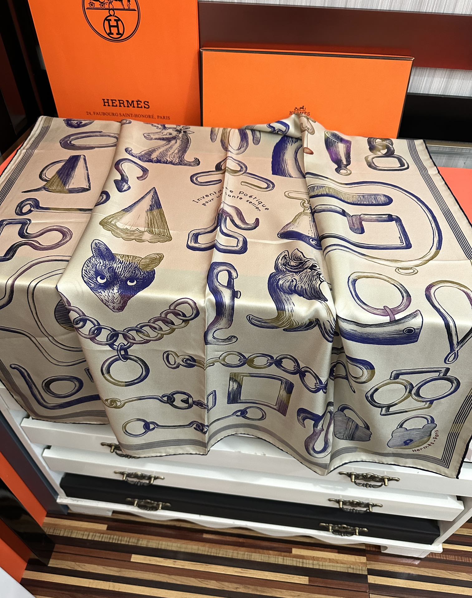 🔥高品质2025爱马仕最新款 官网同步 [太阳]精致卷边[嘴唇]太美了品质感很显好[得意]好搭到上瘾的丝