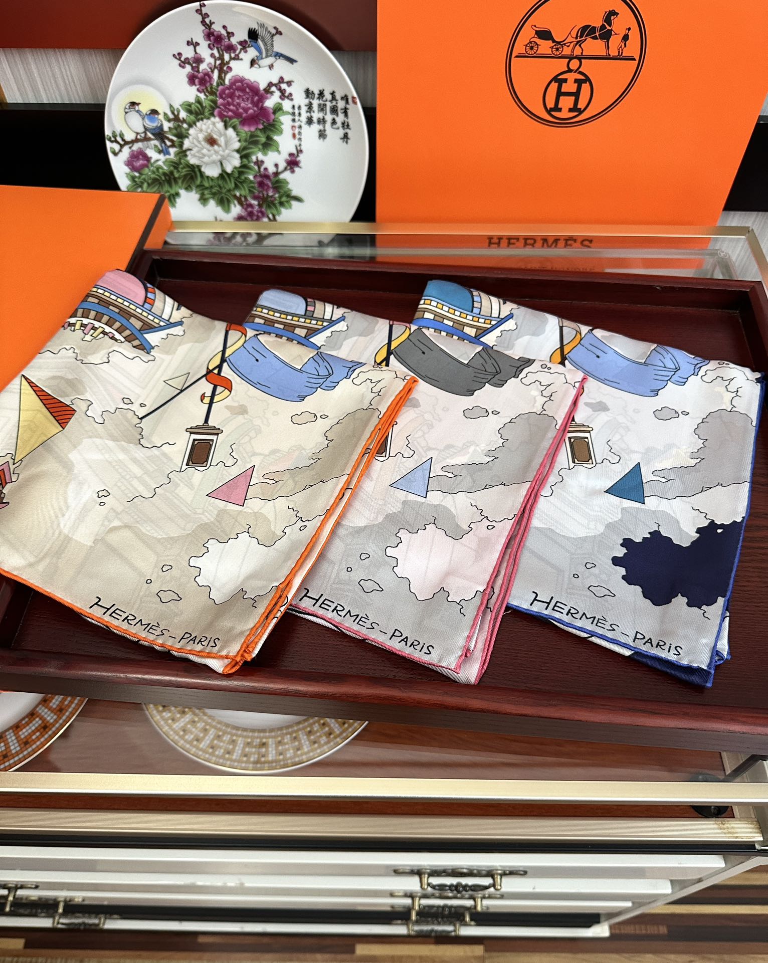 🔥高品质 爱马仕 2025新款太美了【骏马奔腾】精致手工卷边，买到都说好👍下手一定要快高端 大爱❤️女人