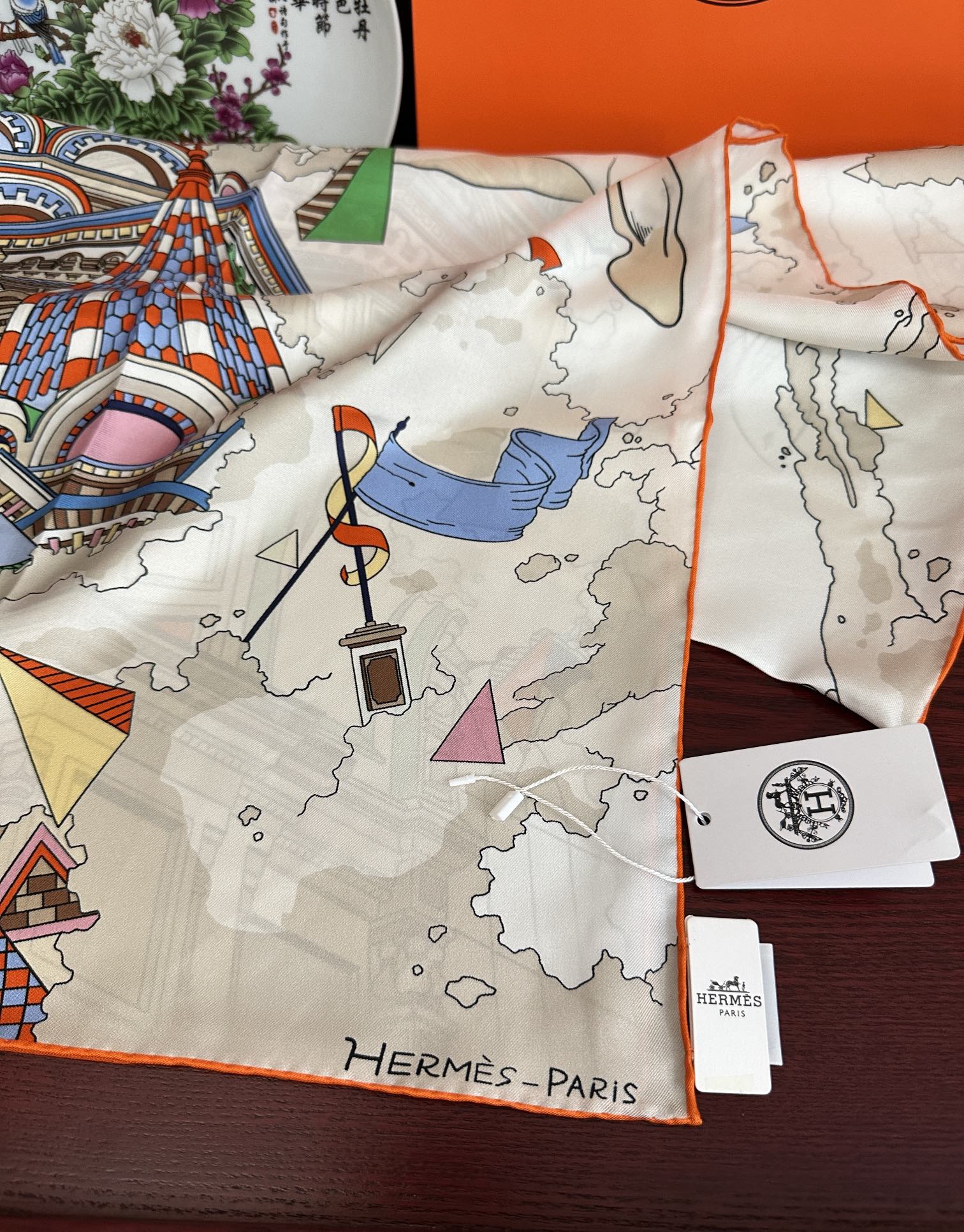 🔥高品质 爱马仕 2025新款太美了【骏马奔腾】精致手工卷边，买到都说好👍下手一定要快高端 大爱❤️女人