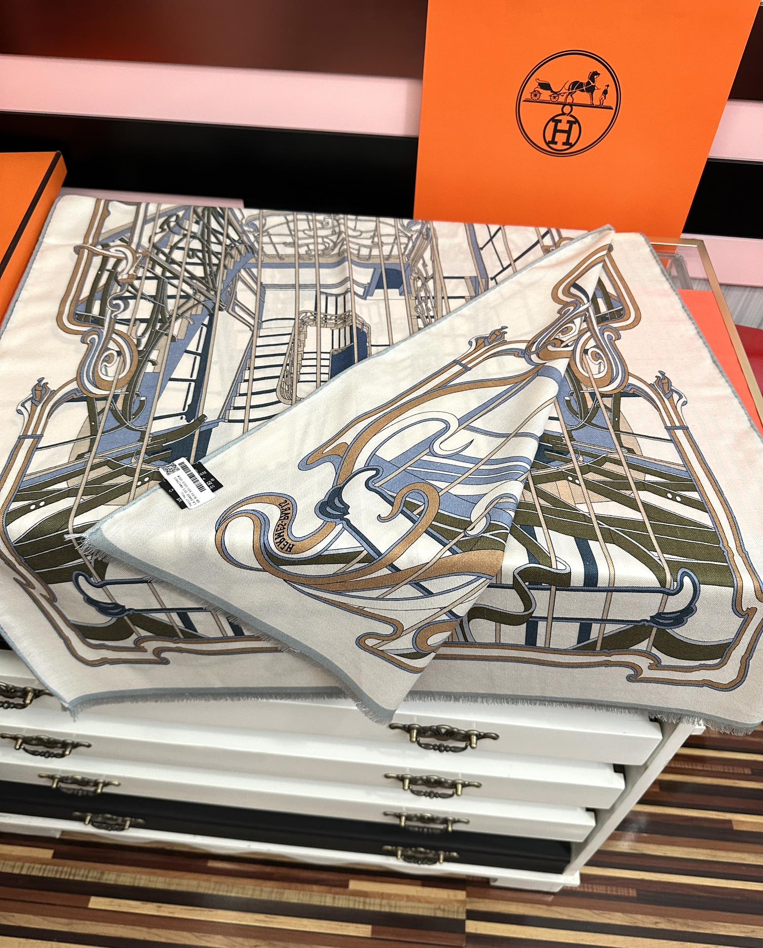 🔥新款 爱马仕🔥【双面同色】太美了[吃瓜]下手一定要快[嘴唇]四季都可以用[勾引]真心美的让人非常非上身