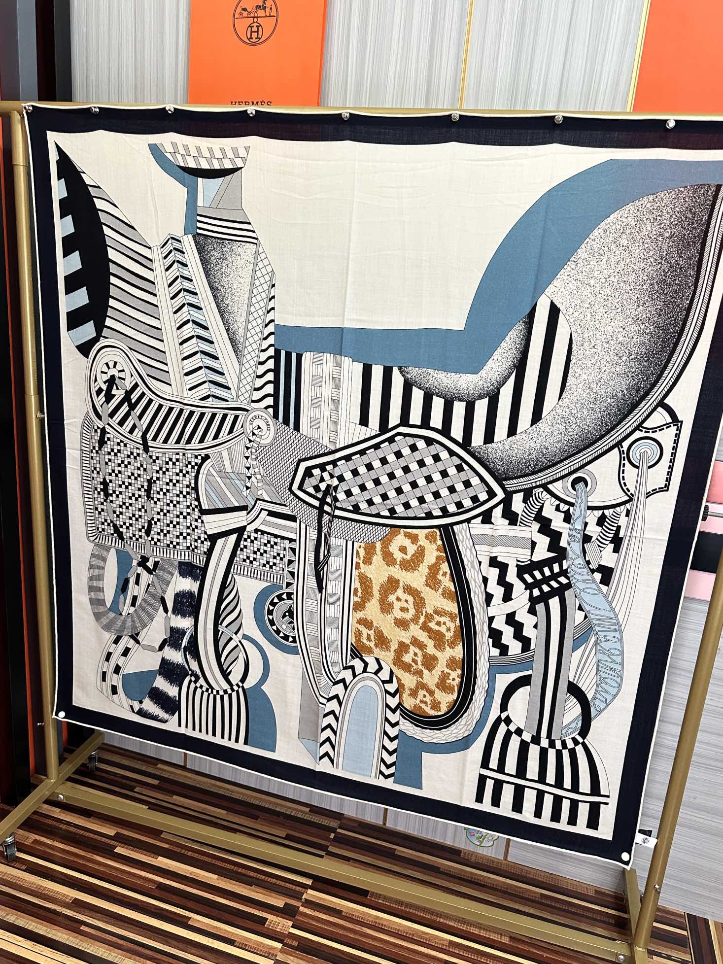 新款🔥爱马仕2025秋冬新款[爱心]新一季丝巾采购清单估计各位养马人们已经列好了[太阳]我就不推荐了回头