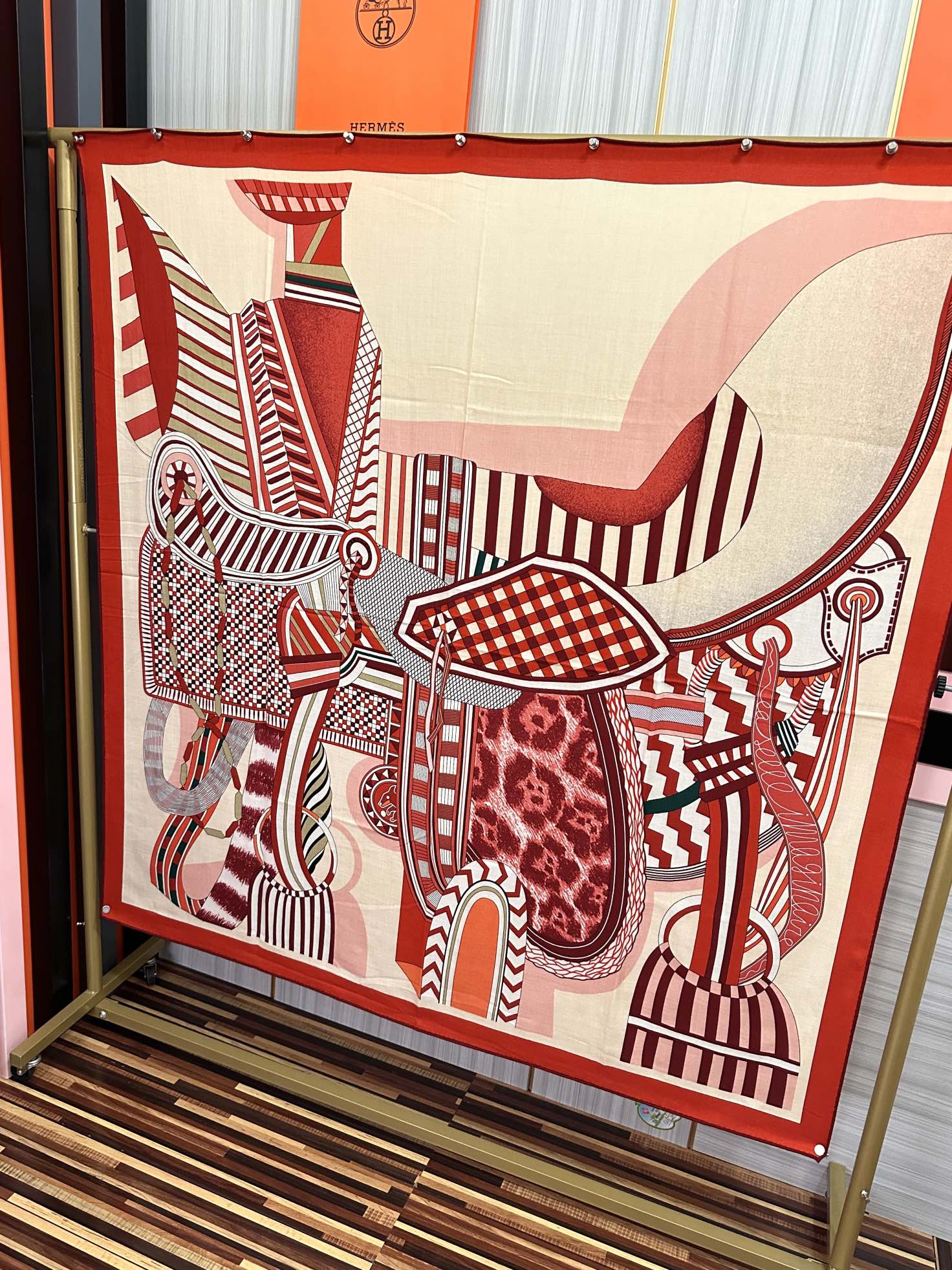 新款🔥爱马仕2025秋冬新款[爱心]新一季丝巾采购清单估计各位养马人们已经列好了[太阳]我就不推荐了回头