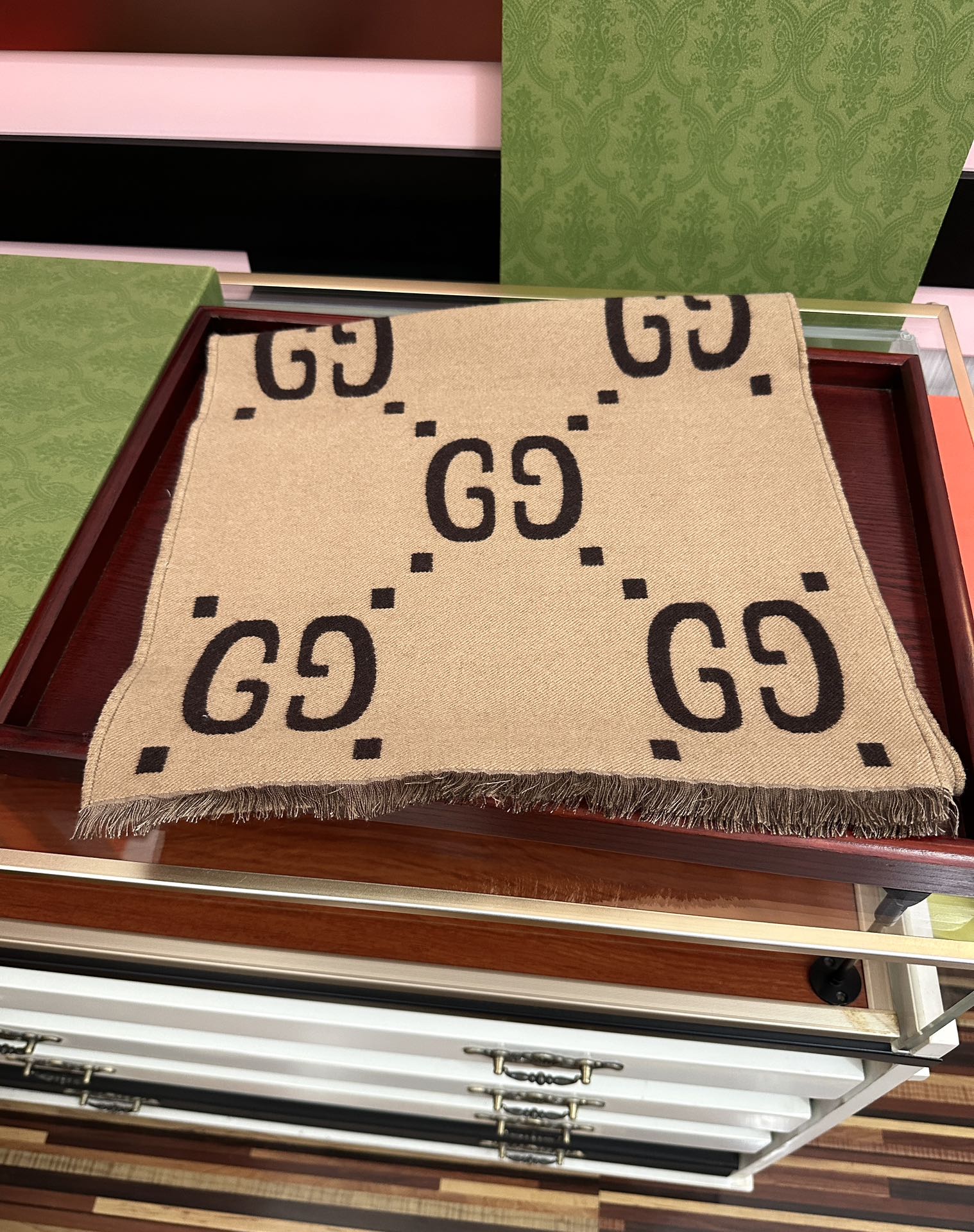 🔥高版本古奇👏装饰超大造型设计GG图案🎈于1970年代首次使用的GG标从始于1930年代的初始菱形设计演