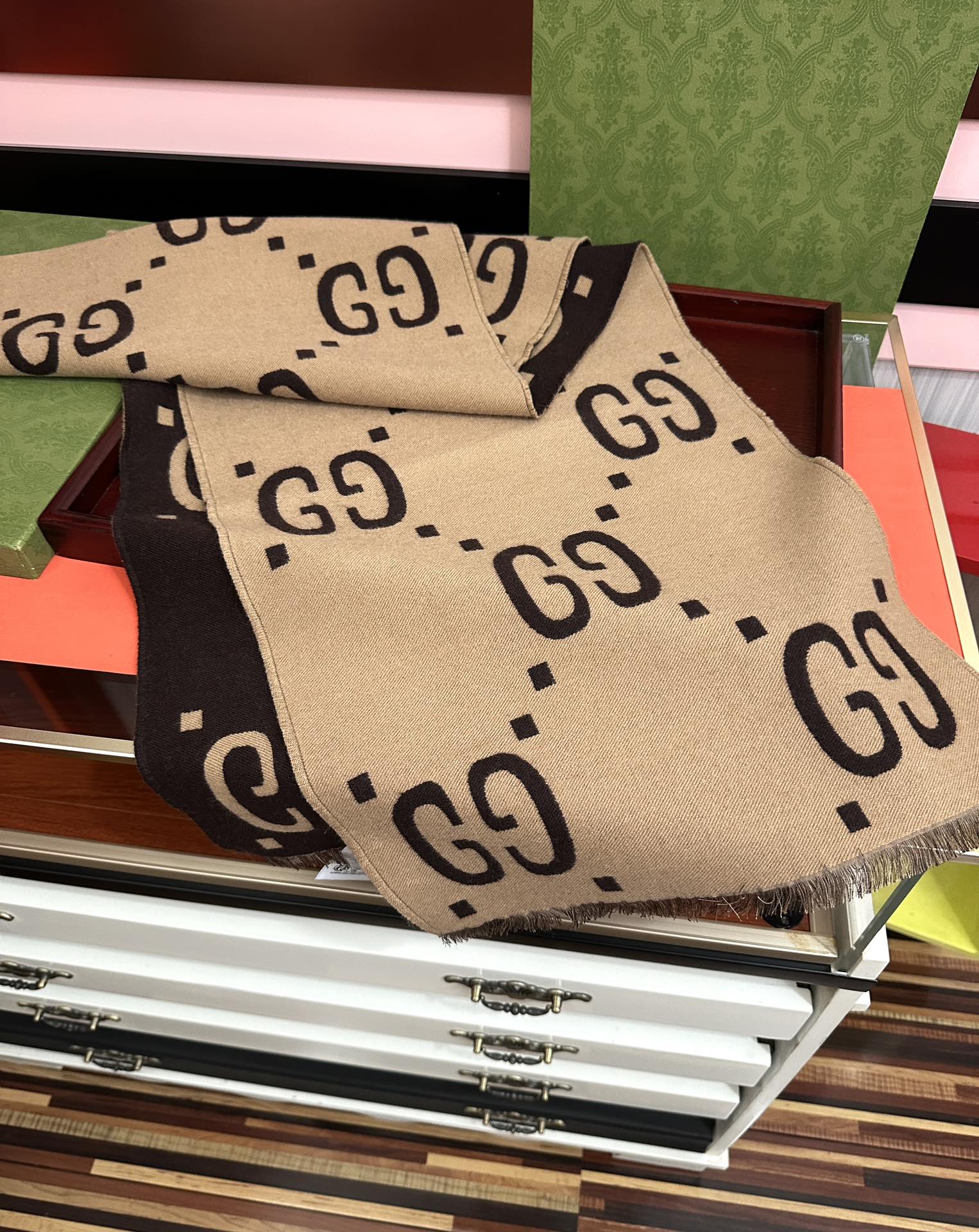 🔥高版本古奇👏装饰超大造型设计GG图案🎈于1970年代首次使用的GG标从始于1930年代的初始菱形设计演