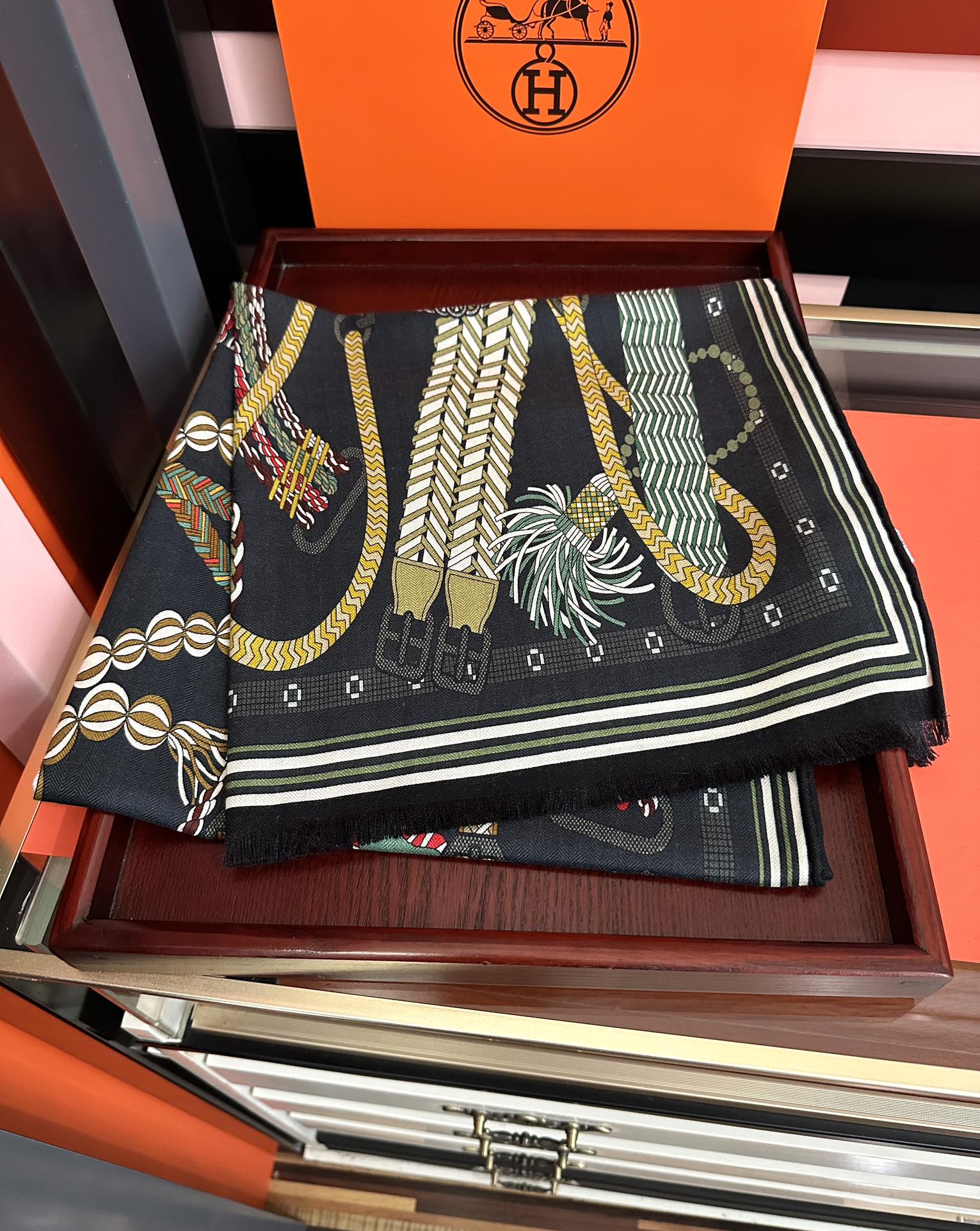 🔥新款2025 爱马仕🔥【双面同色】太美了[吃瓜]下手一定要快[嘴唇]四季都可以用[勾引]真心美的让人非