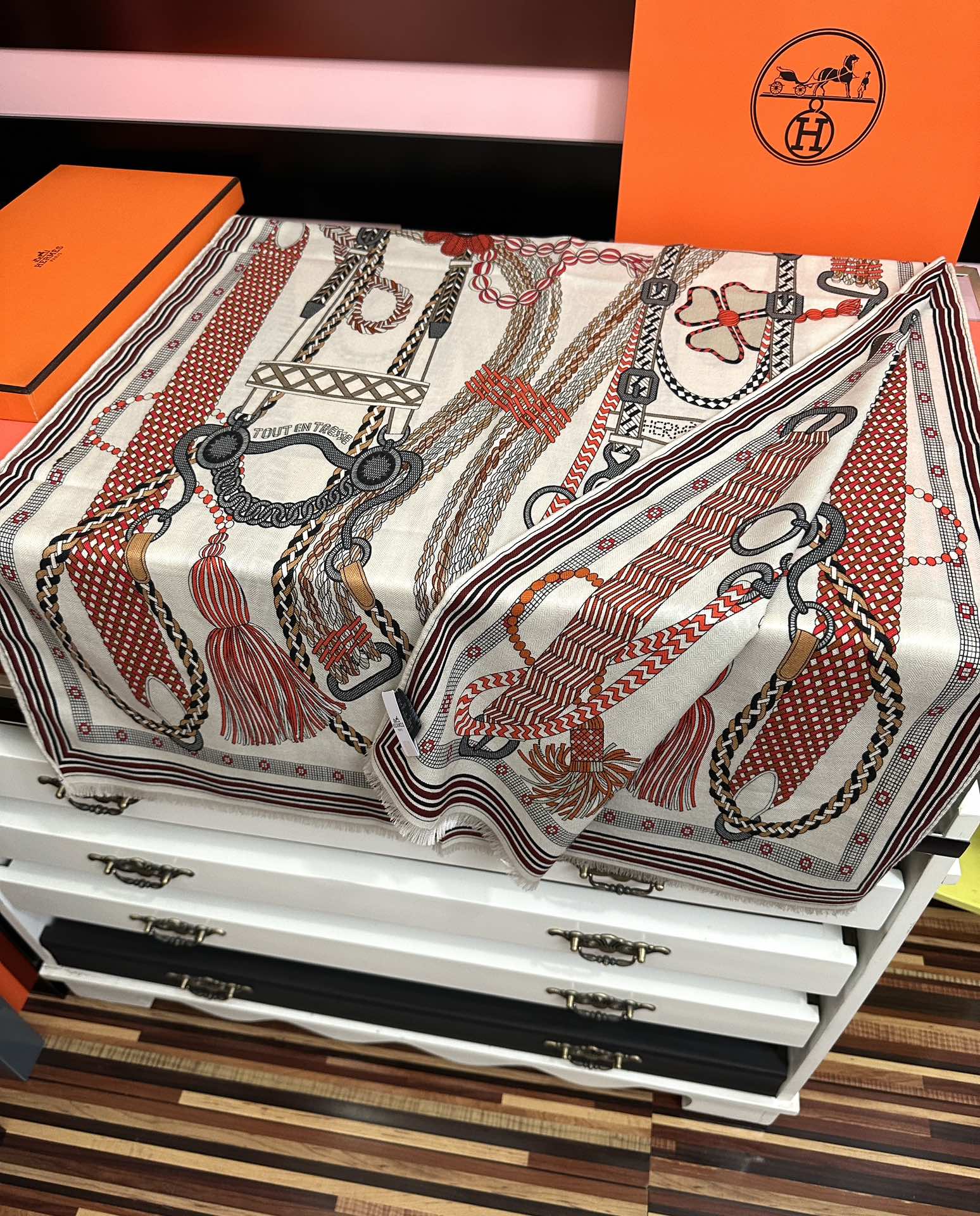 🔥新款2025 爱马仕🔥【双面同色】太美了[吃瓜]下手一定要快[嘴唇]四季都可以用[勾引]真心美的让人非