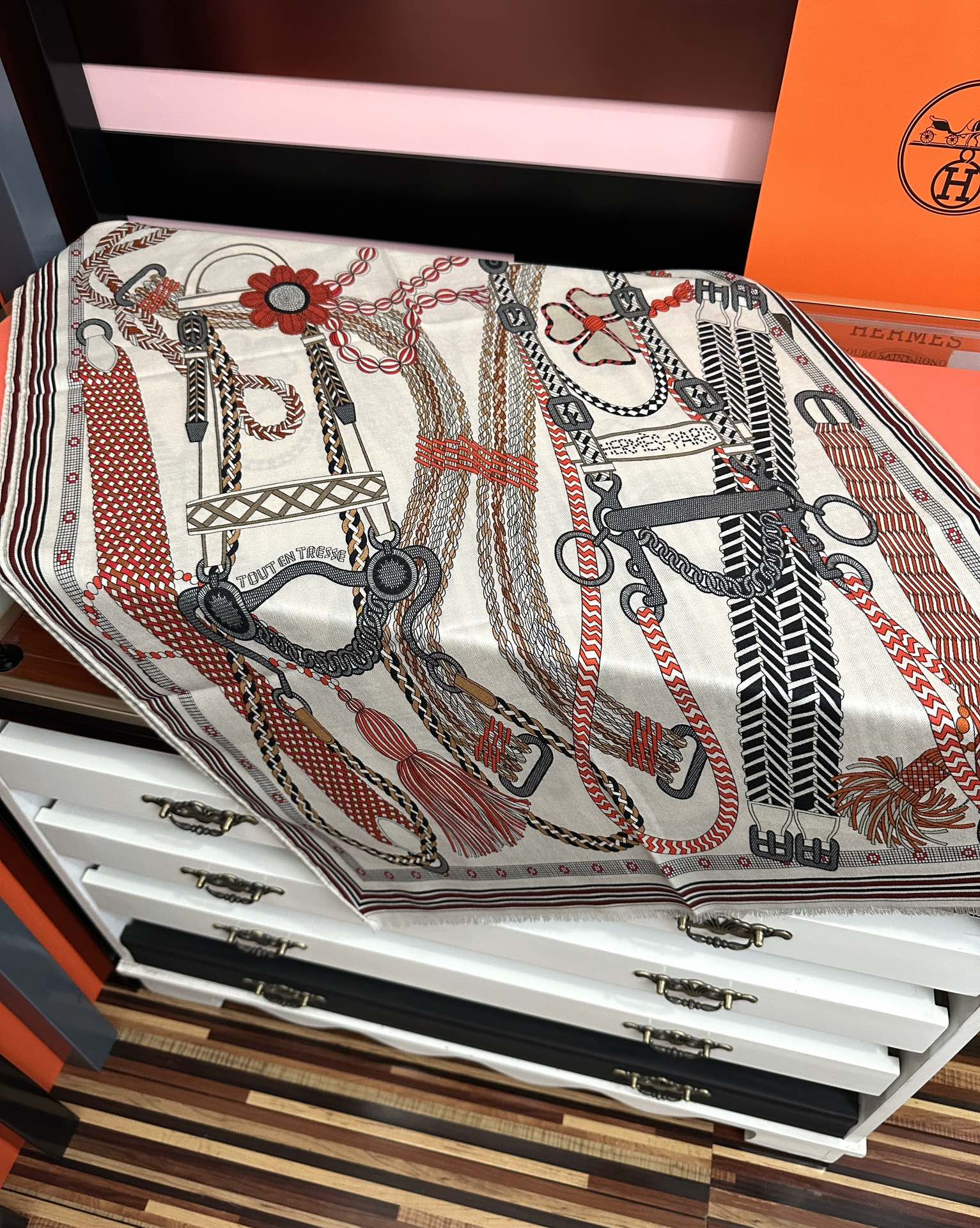 🔥新款2025 爱马仕🔥【双面同色】太美了[吃瓜]下手一定要快[嘴唇]四季都可以用[勾引]真心美的让人非