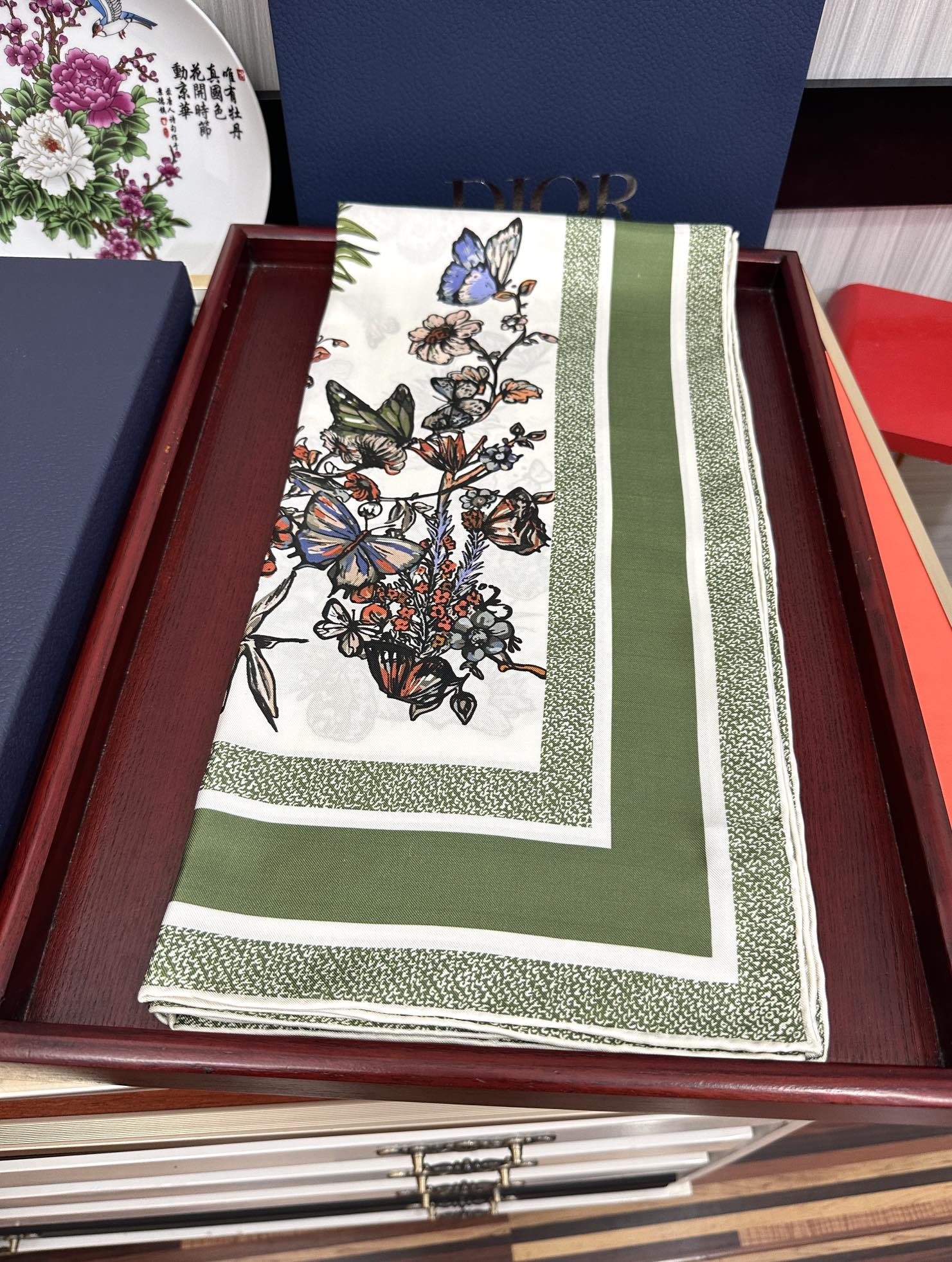 🔥 迪澳2025春夏季新款，太美了[玫瑰]买到都说好👍下手一定要快高端 大爱❤️女人尤物 货极少 四季都