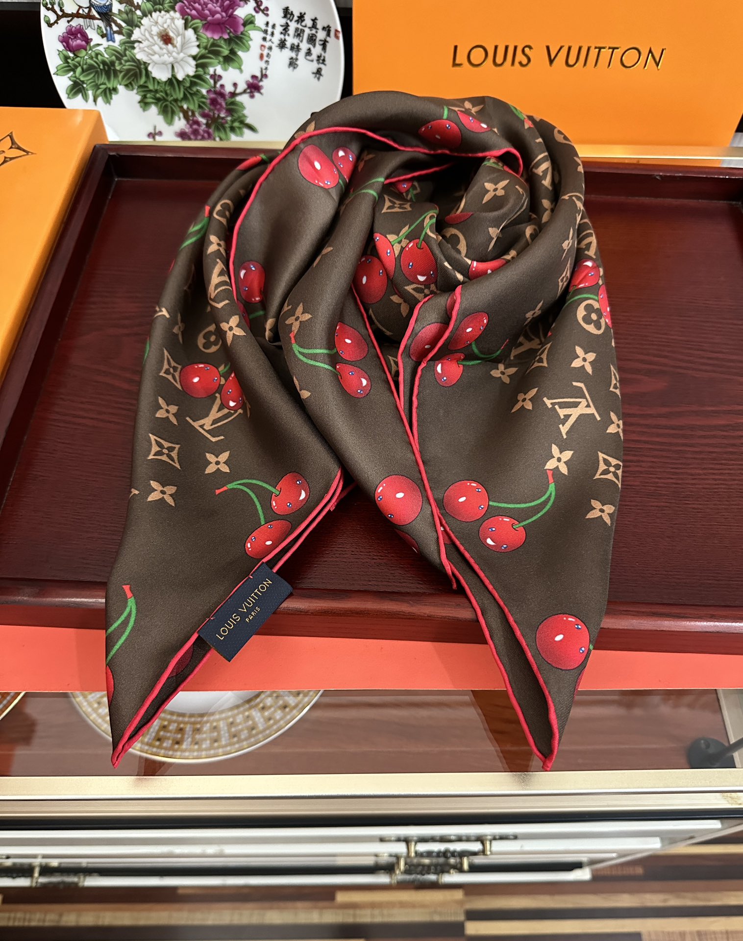 新款🔥高品质太美了[庆祝]LV官网同步【18mm双面同色顶级真丝】[庆祝]“L家”90典藏方巾通过别致的