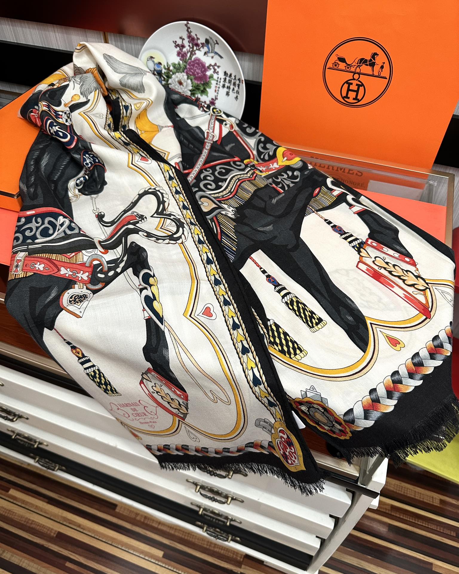 上新 2025 爱马仕🔥【双面同色骏马奔腾】太美了[吃瓜]下手一定要快[嘴唇]四季都可以用[勾引]真心美