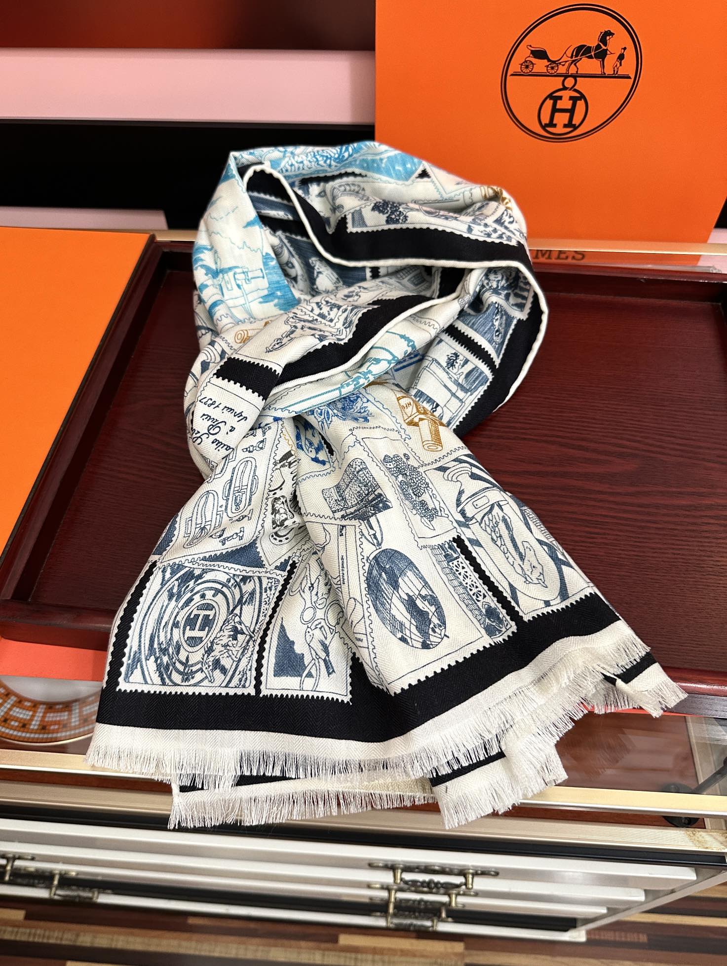 🔥 新款爱马仕🔥【双面同色 福宝邮集者】太美了[吃瓜]下手一定要快[嘴唇]四季都可以用[勾引]真心美的让