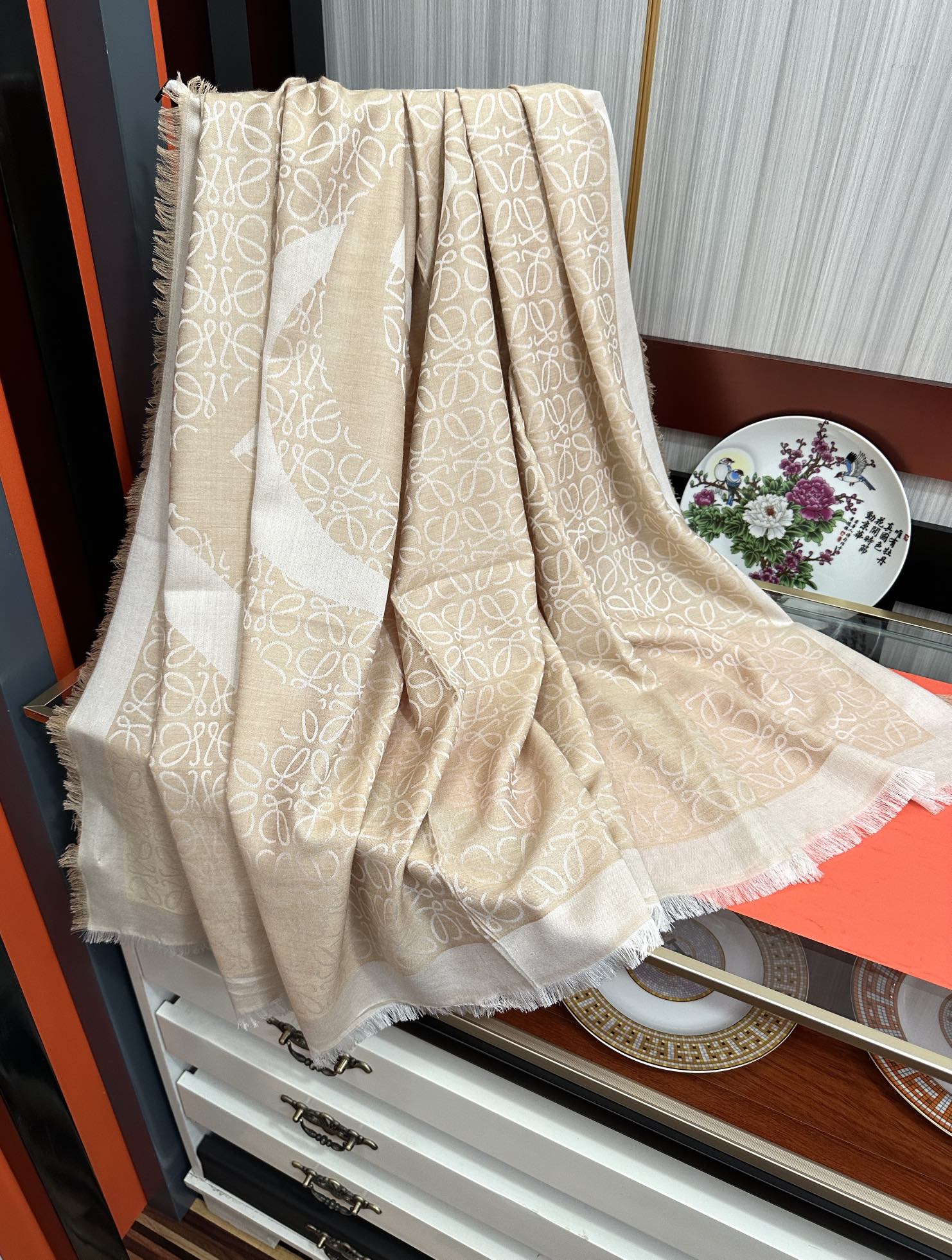 上新🔥罗意威【经典logo标志方巾】[太阳]很幸运拿到這个东西[爱心]真的不多见[强]很少在国內做订单[