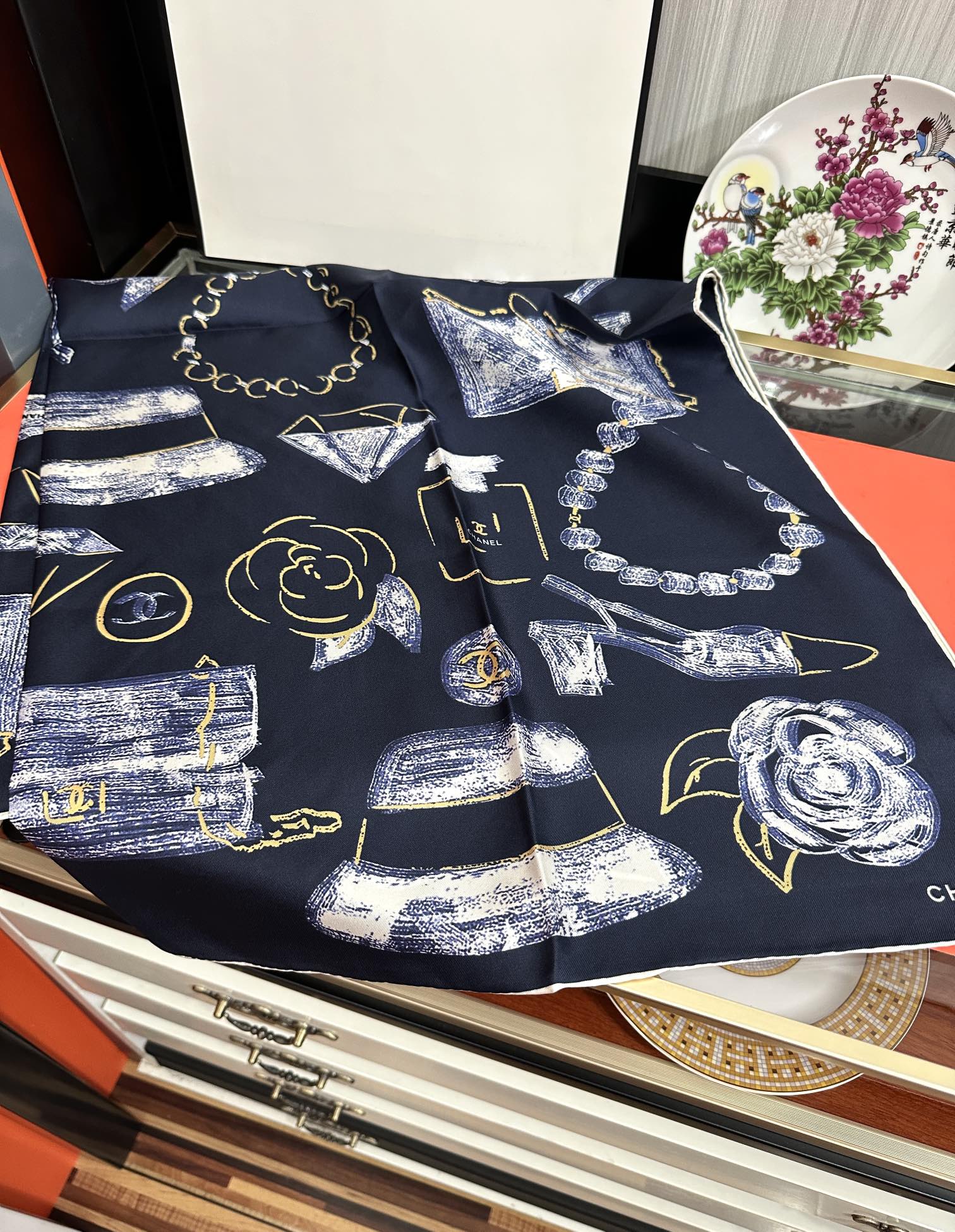 🔥新品 小香🌟太美了[庆祝]四季都可以用‼️真心美的让人非常非常心动 上身效果简直美翻了 品质非常完美👍