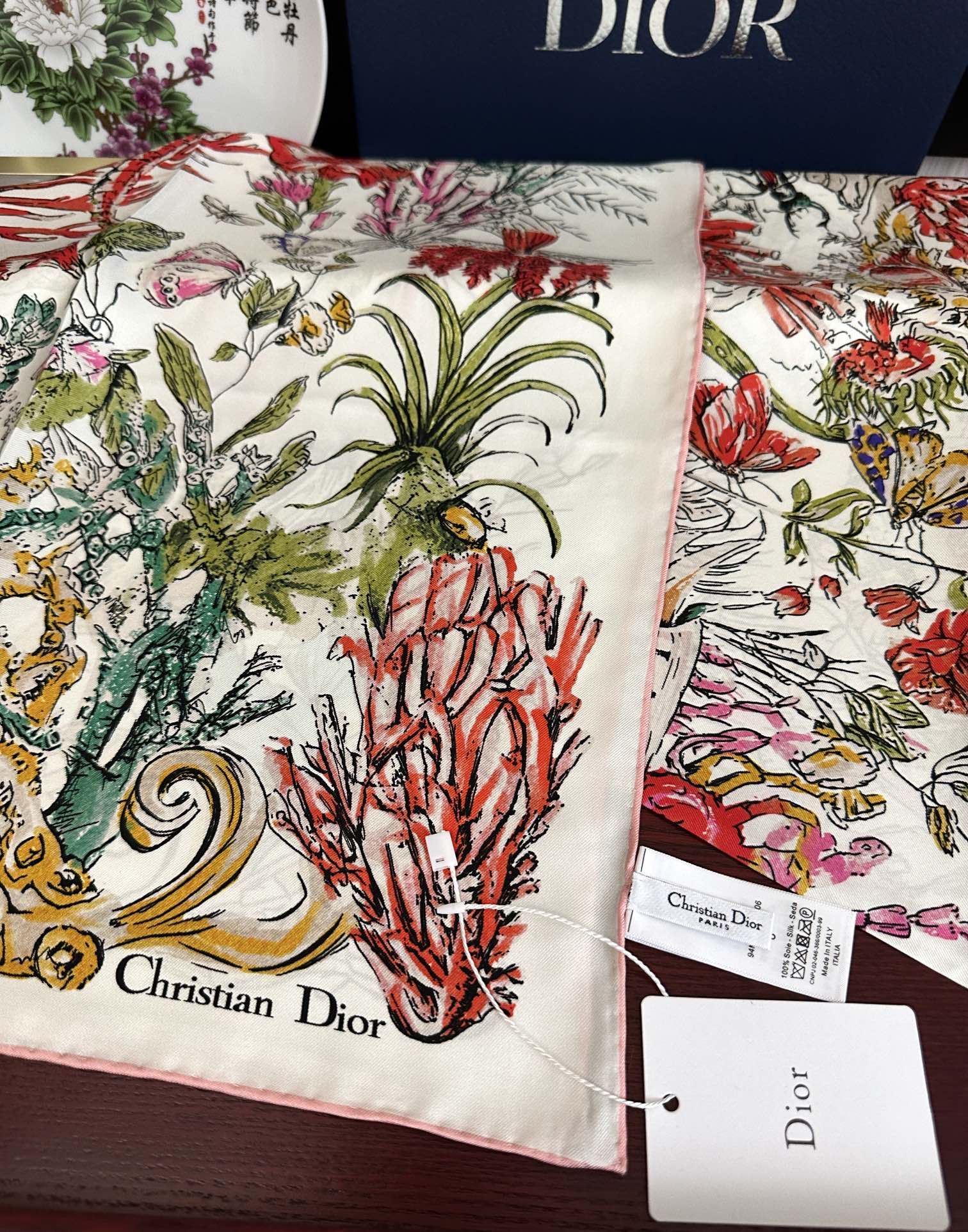 🔥高版本 迪奥2025新款官网同步 【花卉系列】太美了[玫瑰]买到都说好👍下手一定要快高端 大爱❤️女人